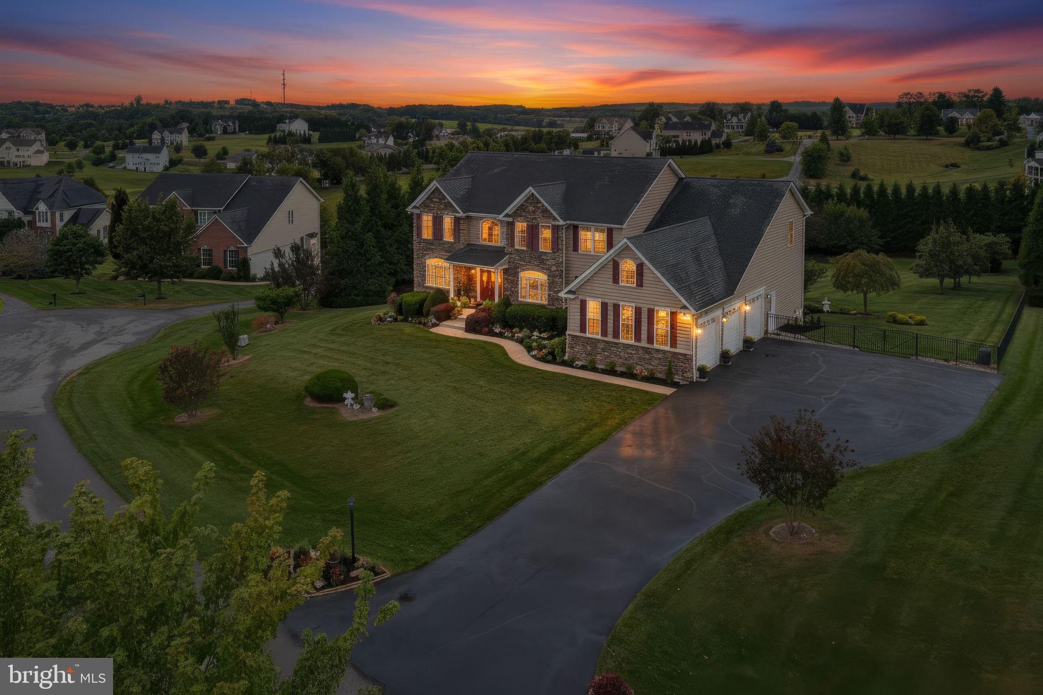 990 HAZELDYNE COURT