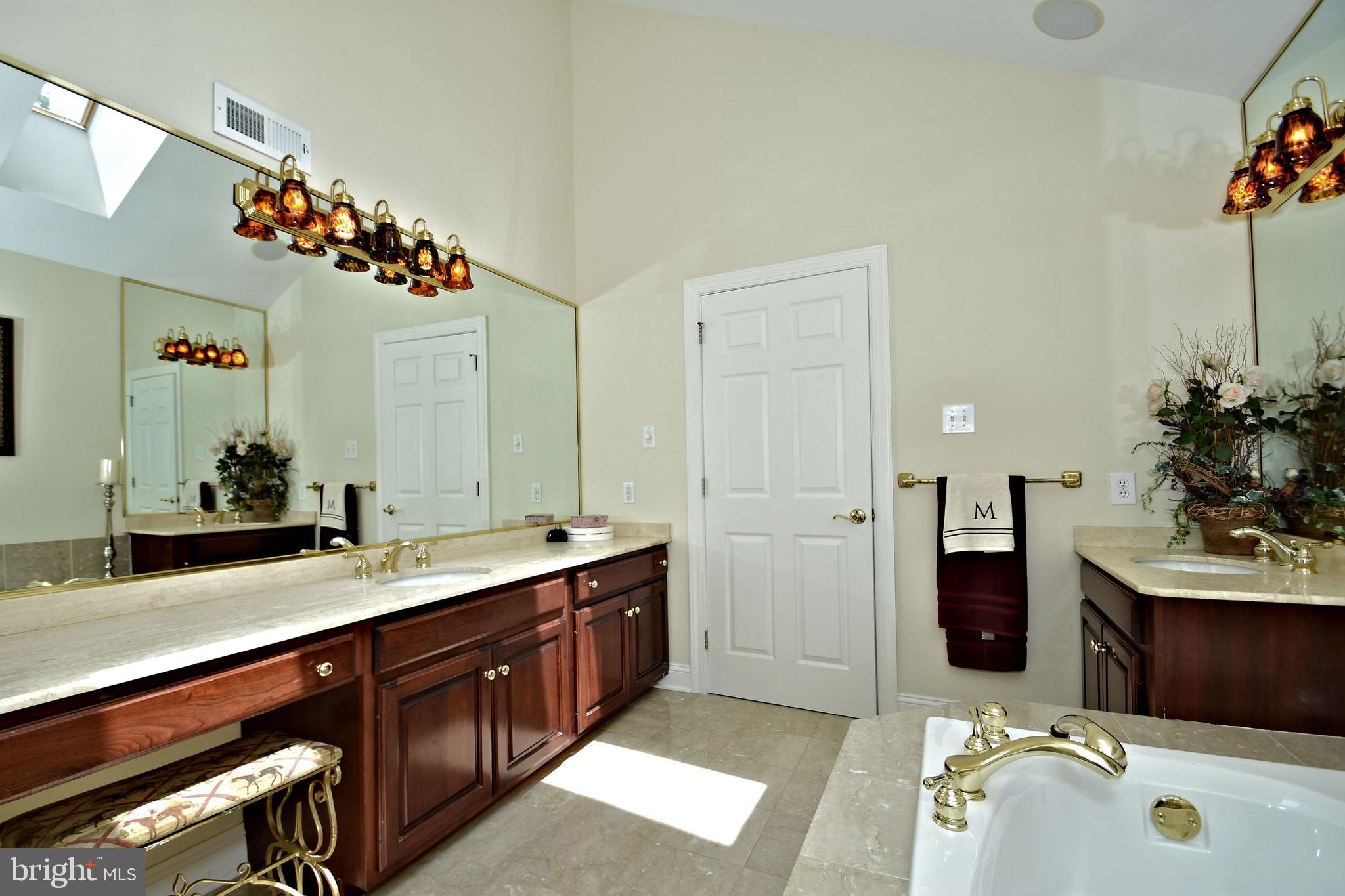 BOWMANS TOWER FARM - Residential