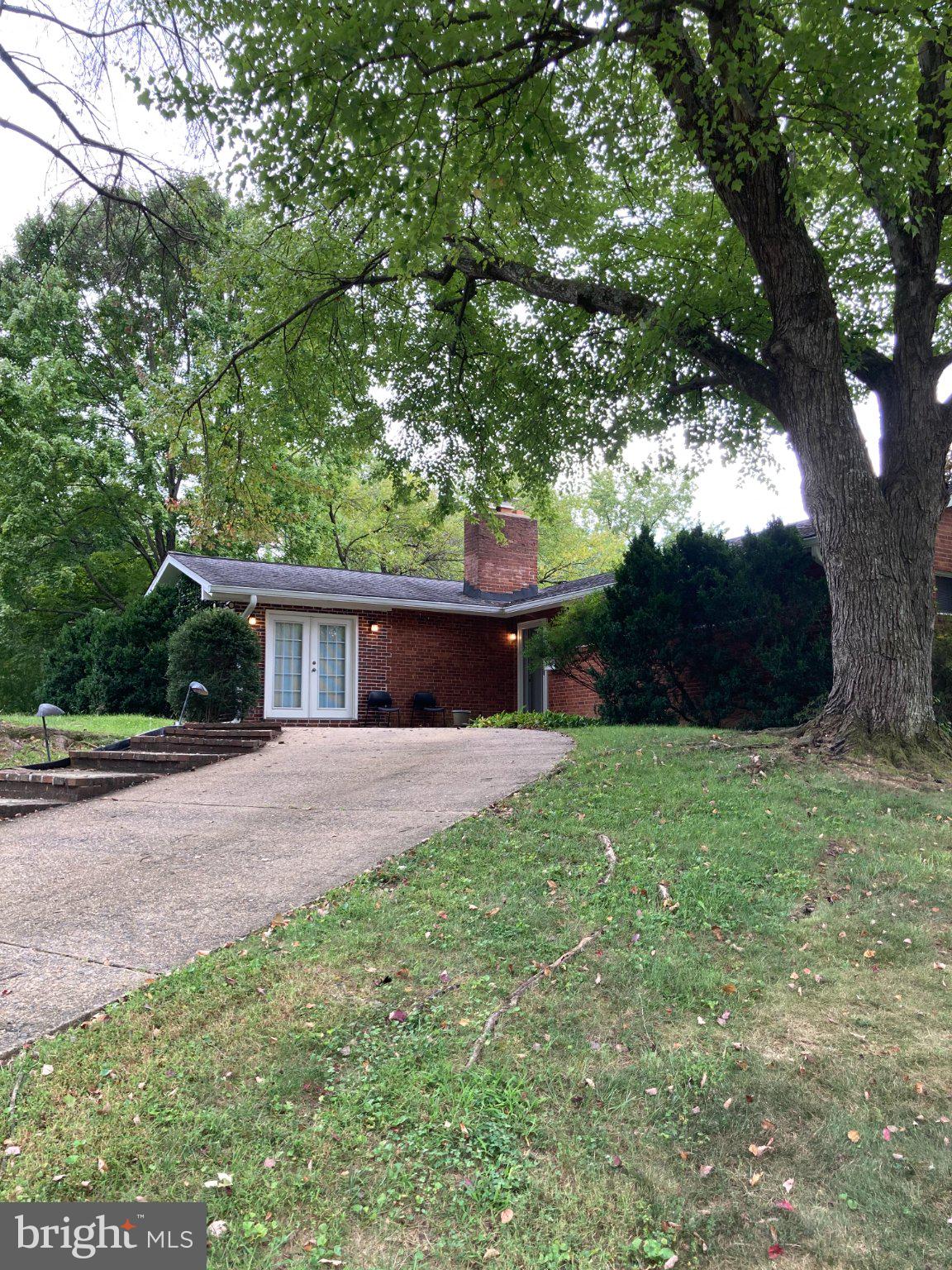 4204 HATTON COURT
