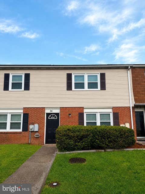 Photo of 304 Ash Hollow Drive, WINCHESTER, VA 22602 (MLS # VAFV2042334)