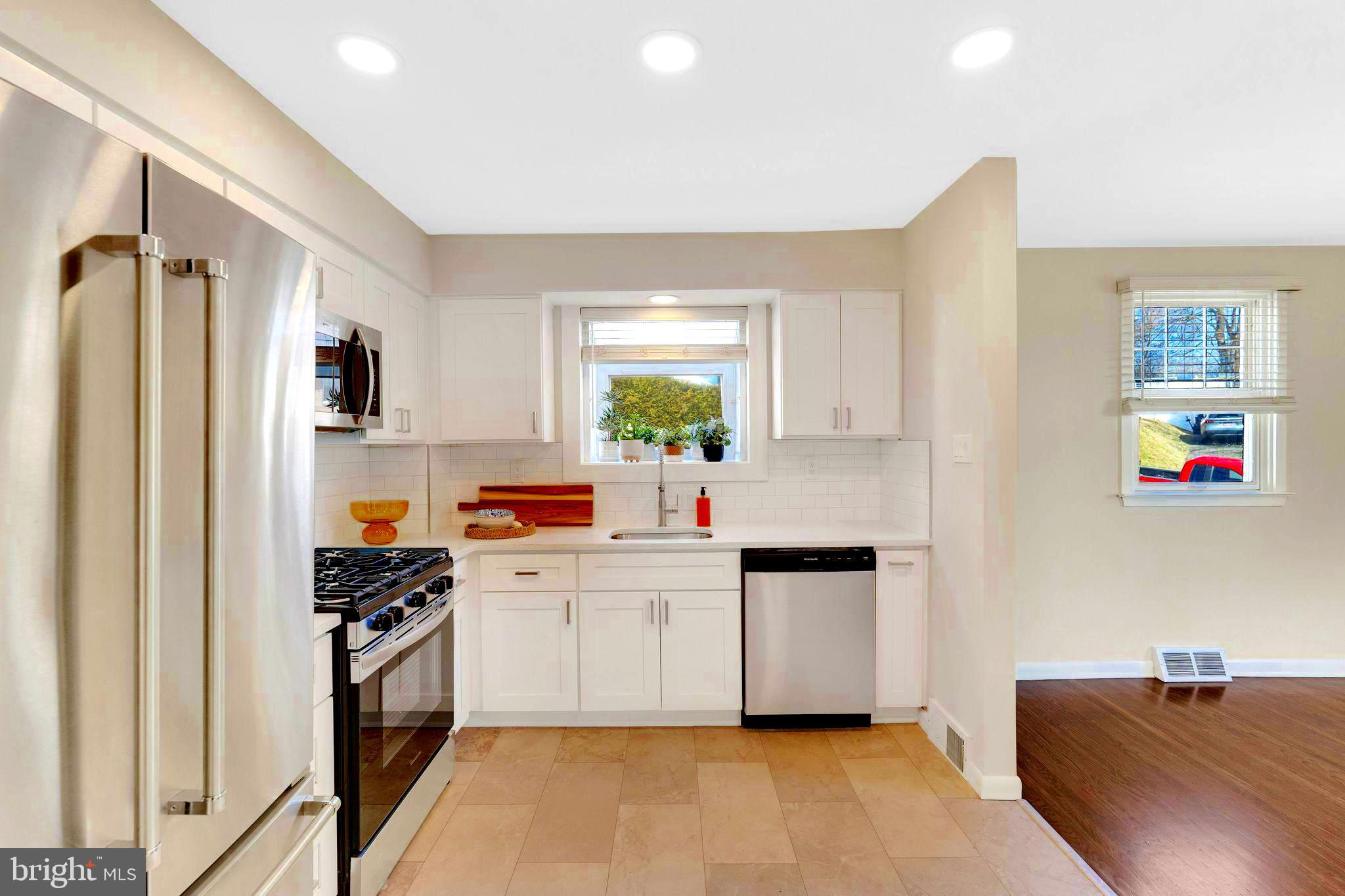 WILLOW GROVE - Residential