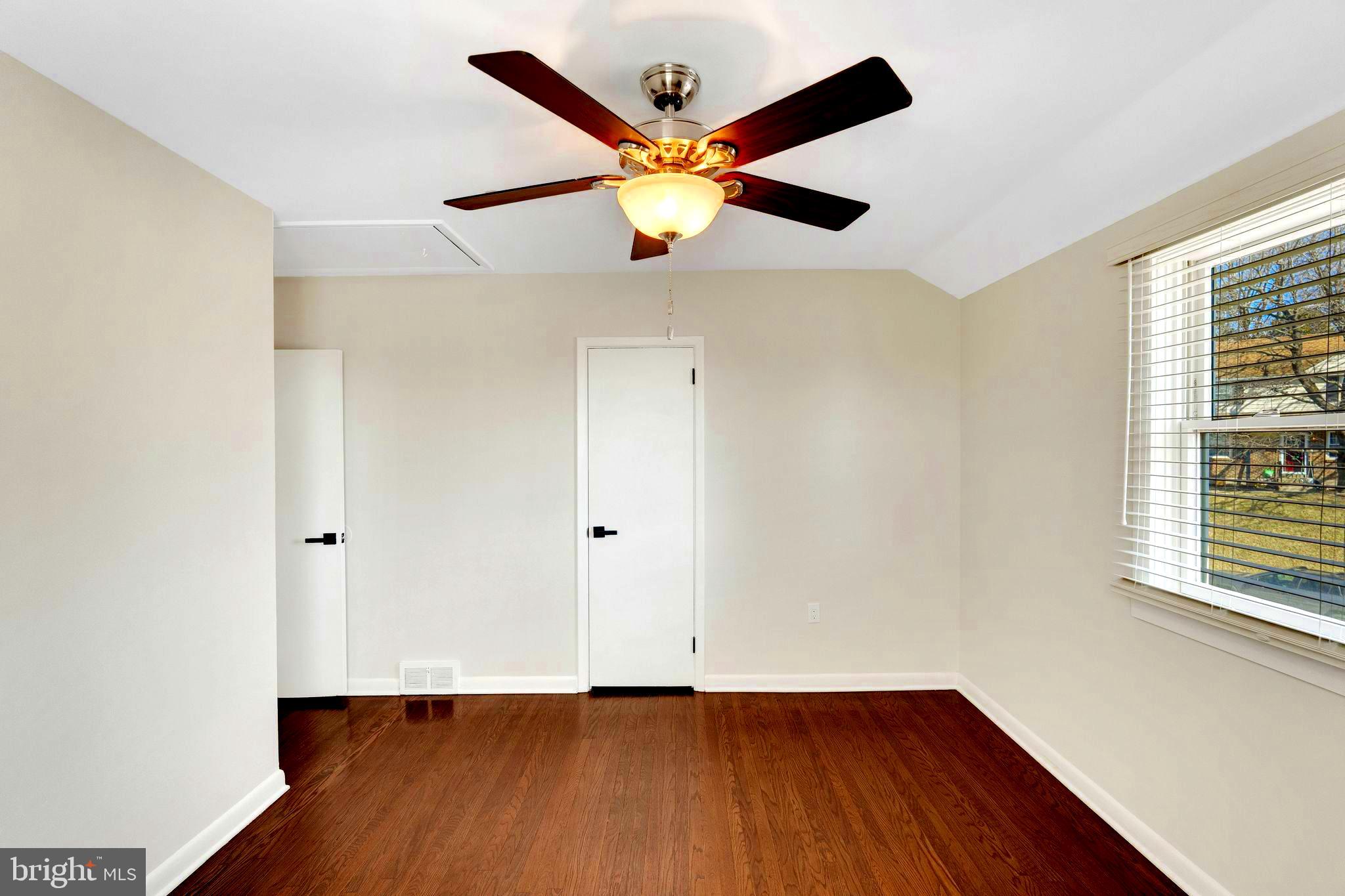 WILLOW GROVE - Residential