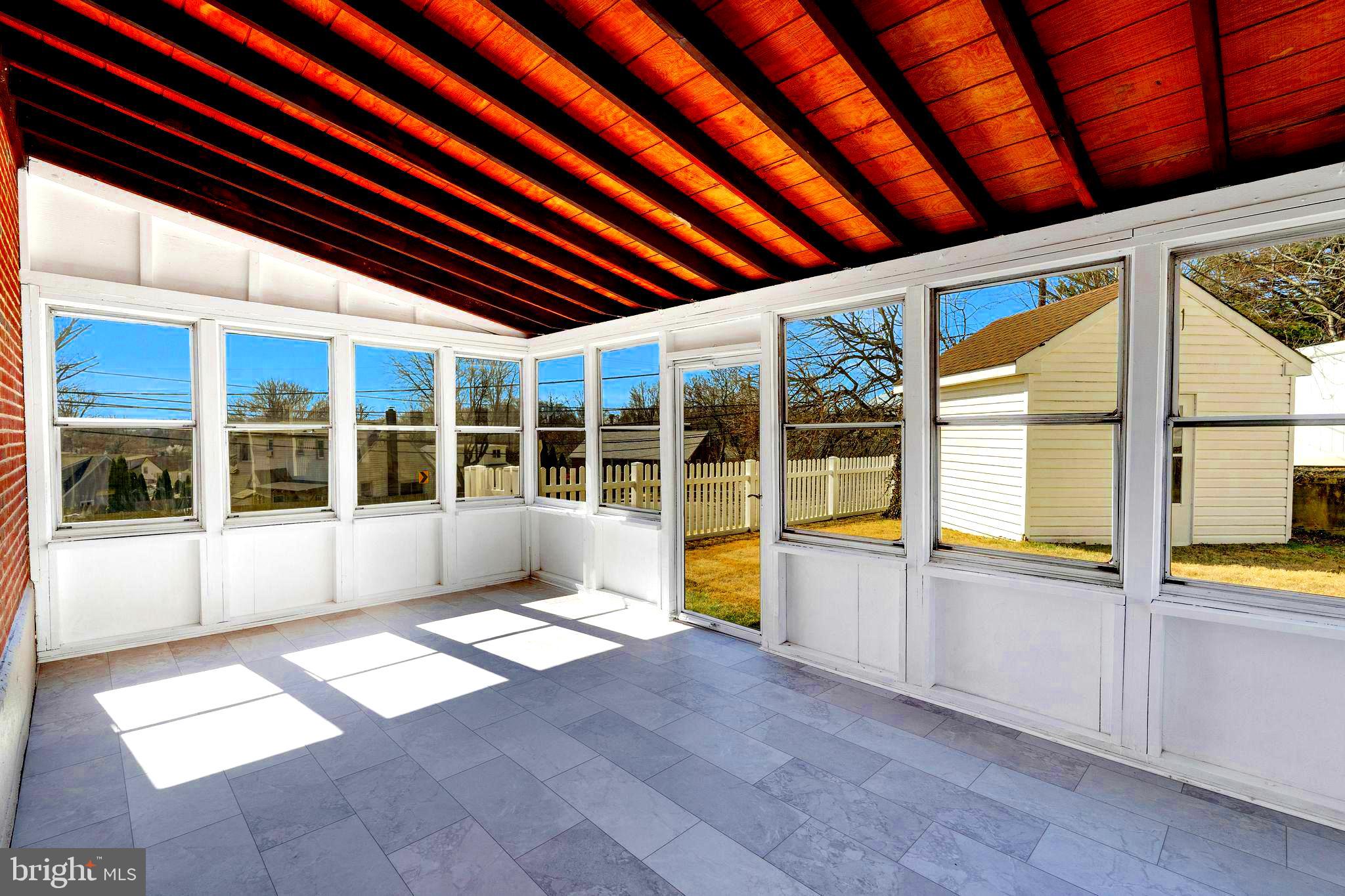 WILLOW GROVE - Residential