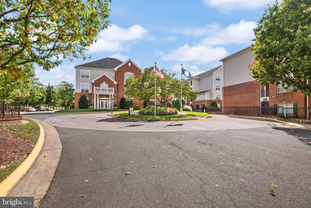 Photo of 4860 Eisenhower Avenue #180, ALEXANDRIA, VA 22304 (MLS # VAAX2050632)