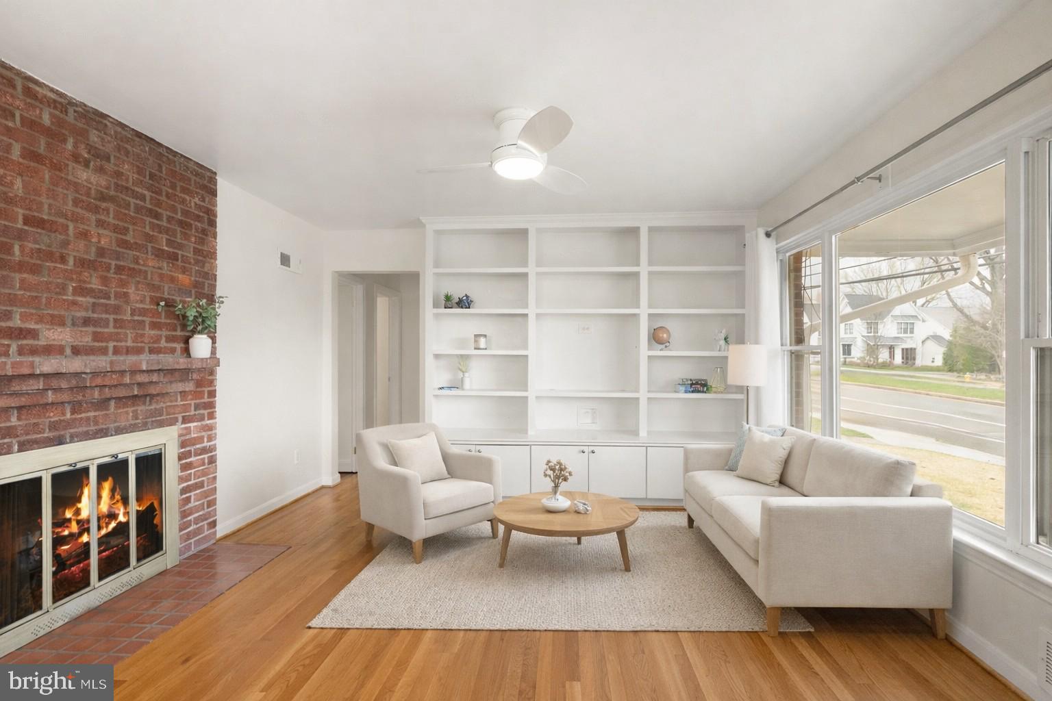 2640 N SYCAMORE STREET