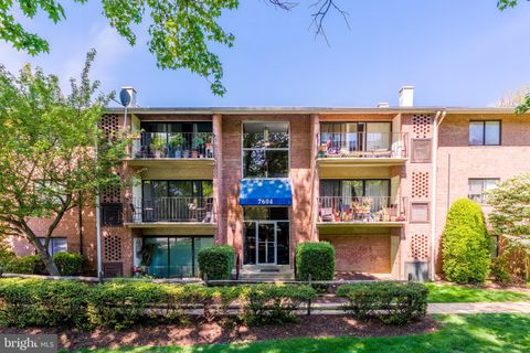 Photo of 7604 Savannah Street #T1, FALLS CHURCH, VA 22043 (MLS # VAFX2307402)