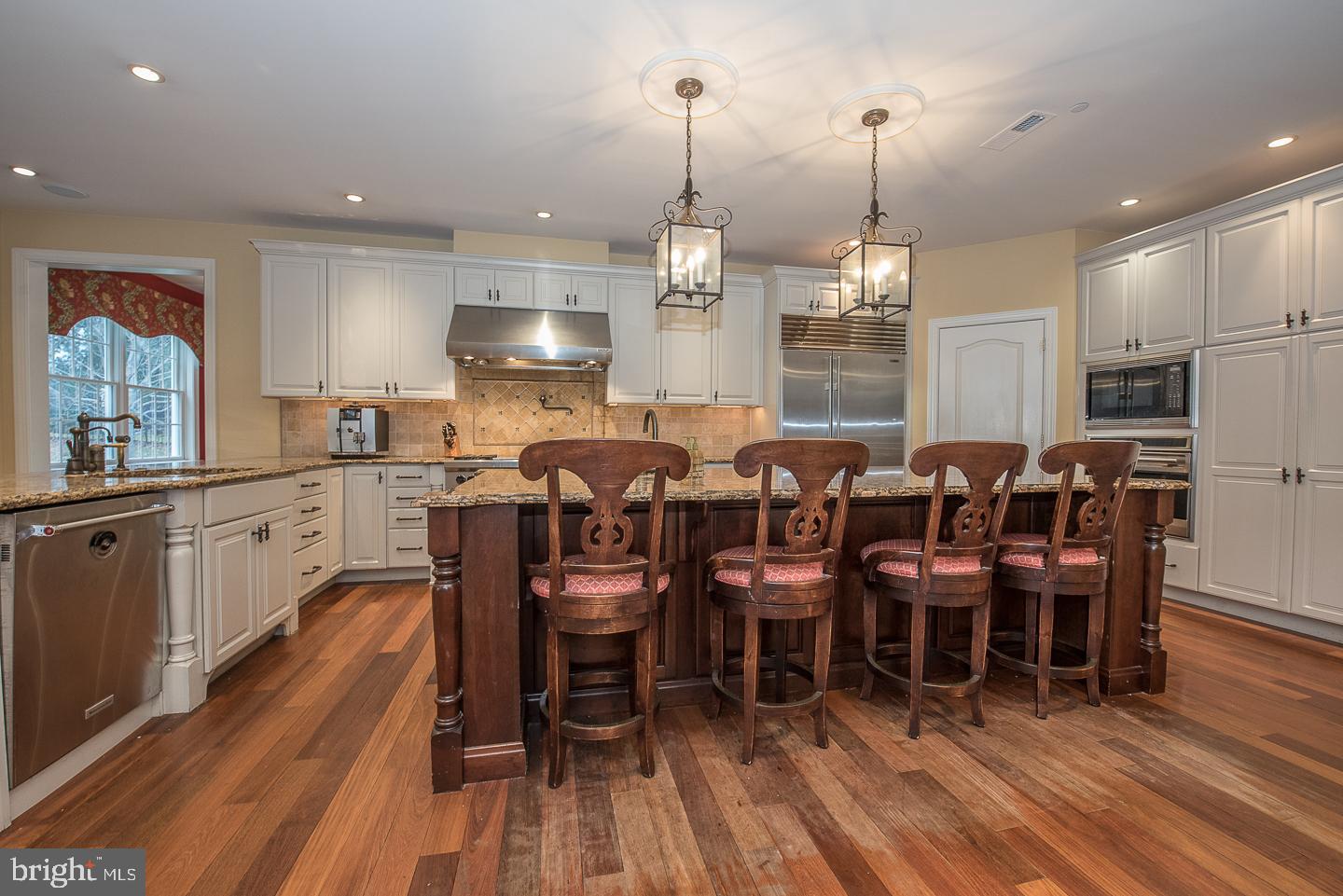 WHITEGATE - Residential