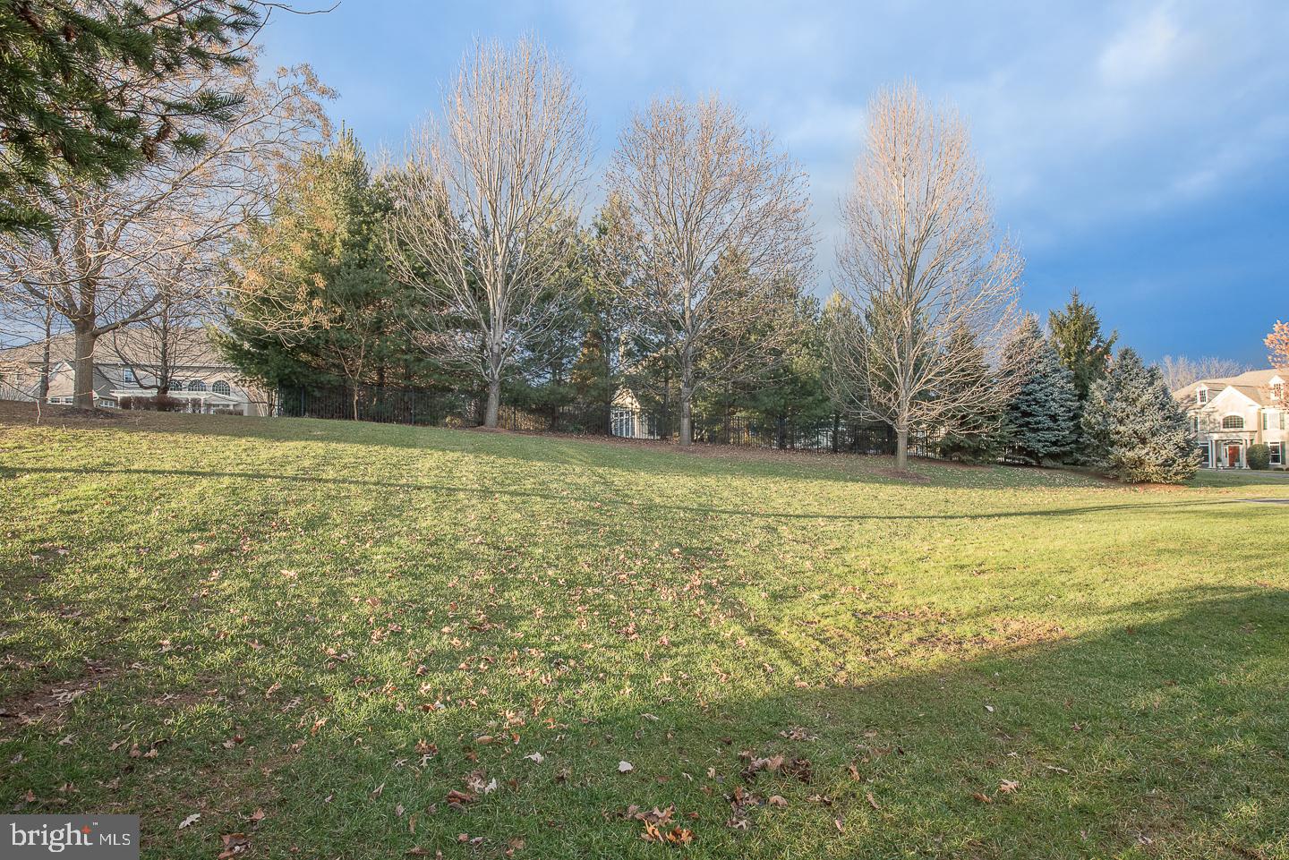 WHITEGATE - Residential