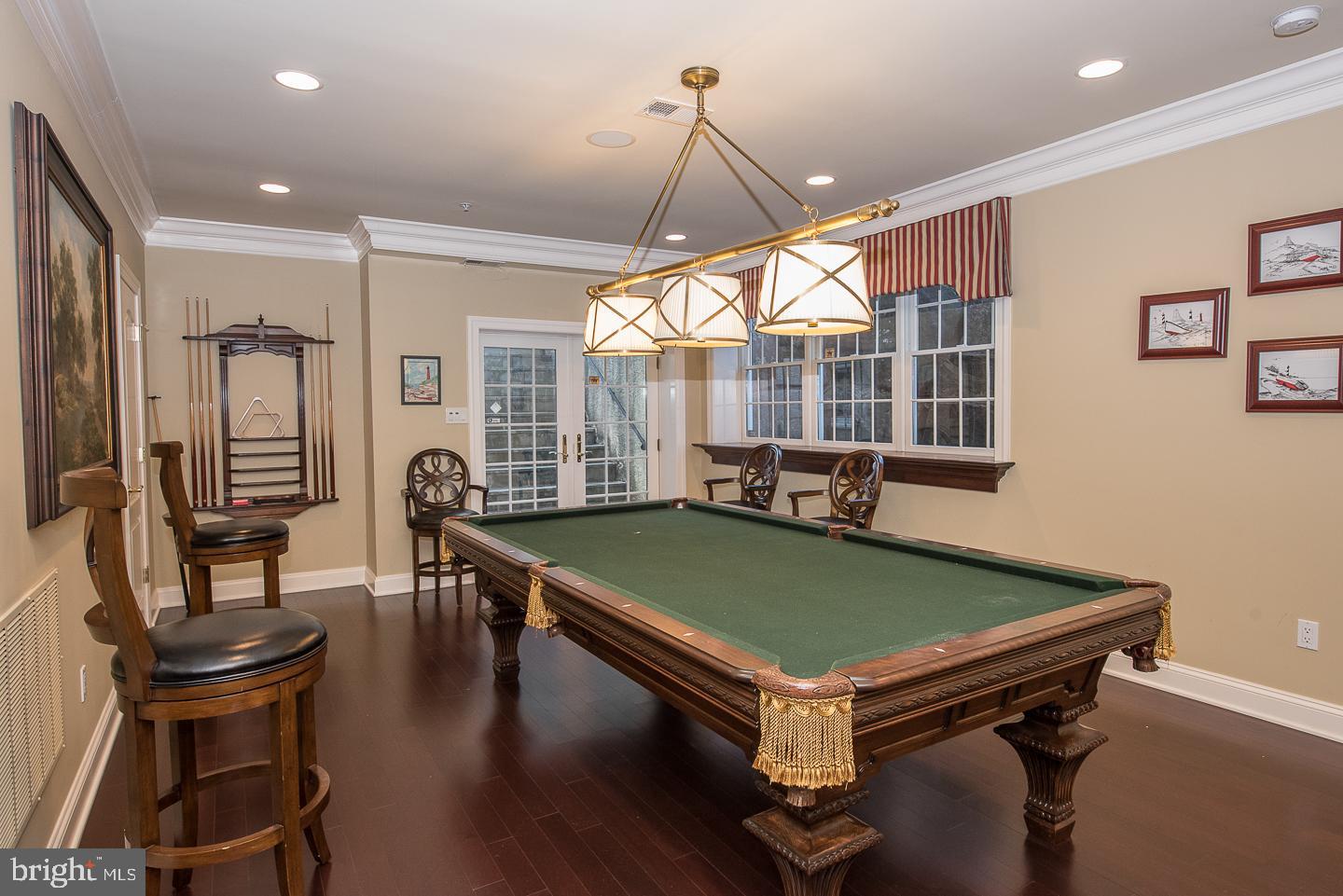 WHITEGATE - Residential