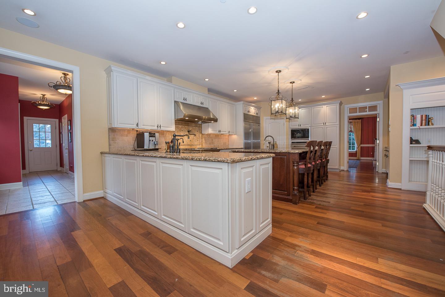 WHITEGATE - Residential