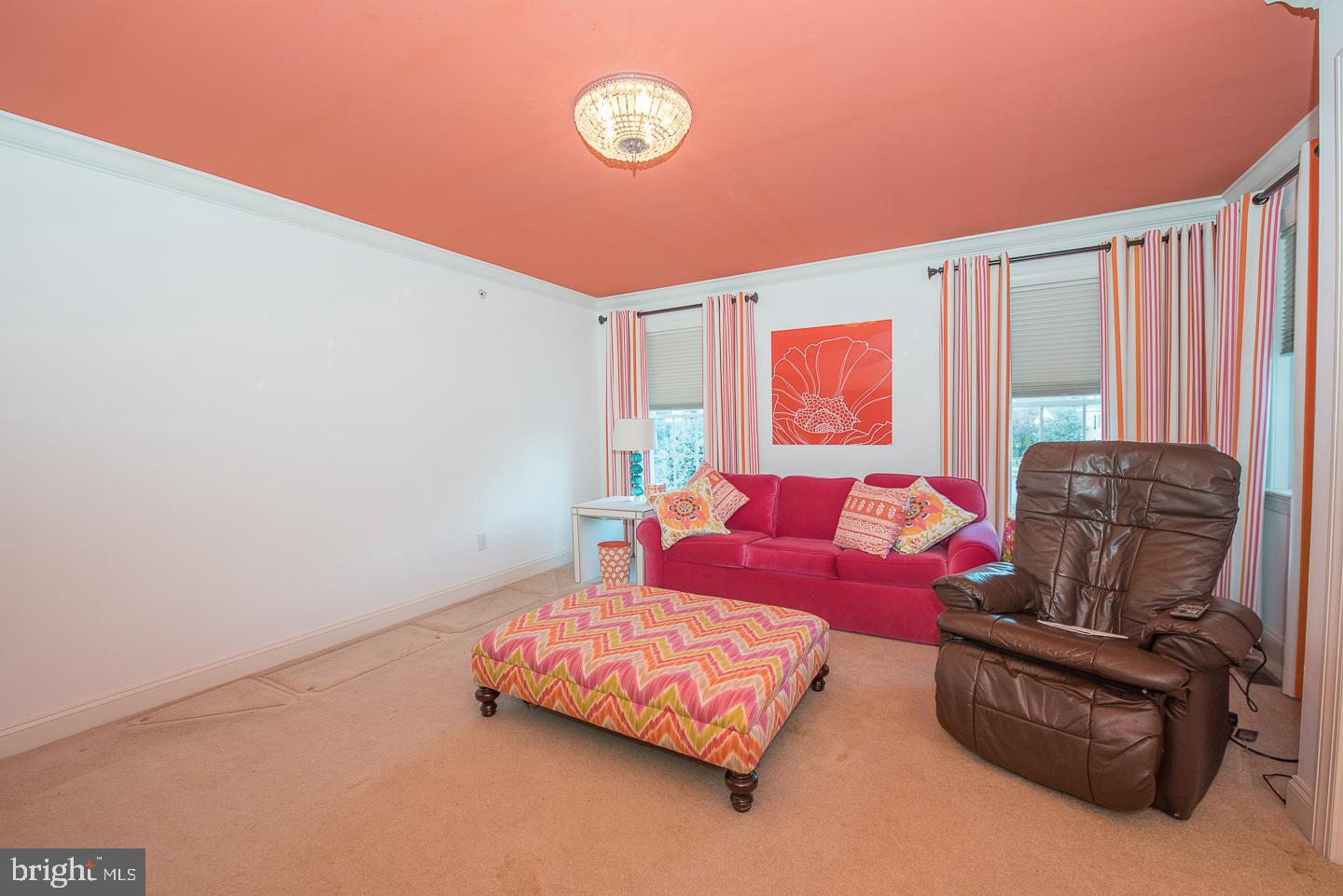 WHITEGATE - Residential