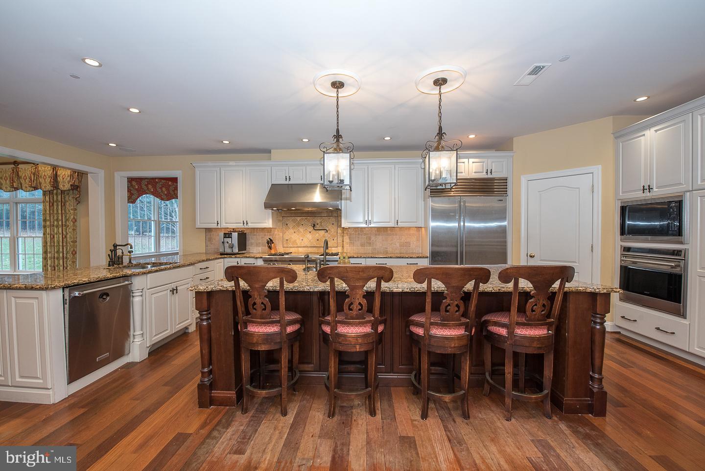 WHITEGATE - Residential