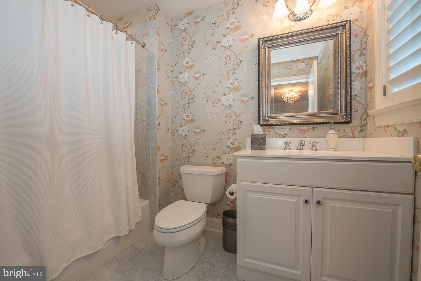 WHITEGATE - Residential