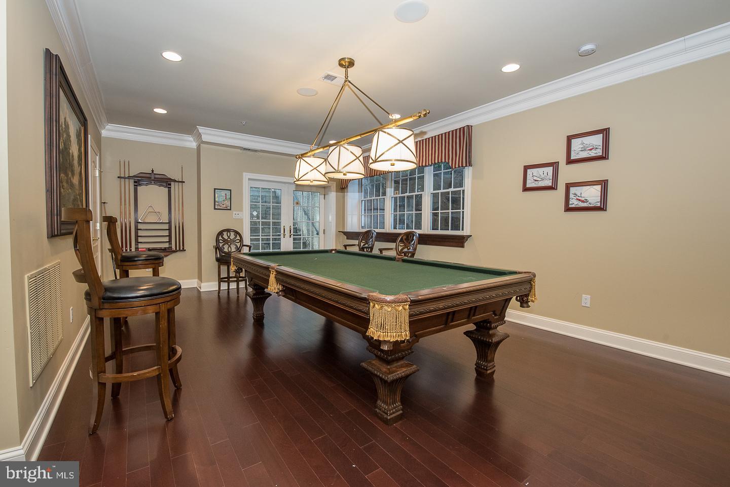 WHITEGATE - Residential