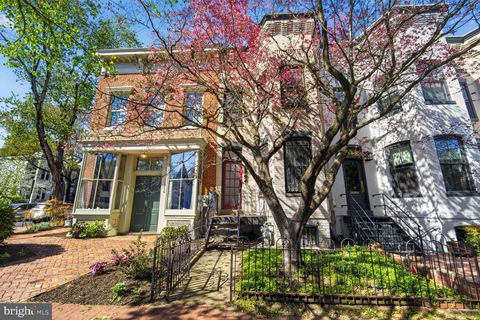 1002 INDEPENDENCE AVENUE SE WASHINGTON DC 20003