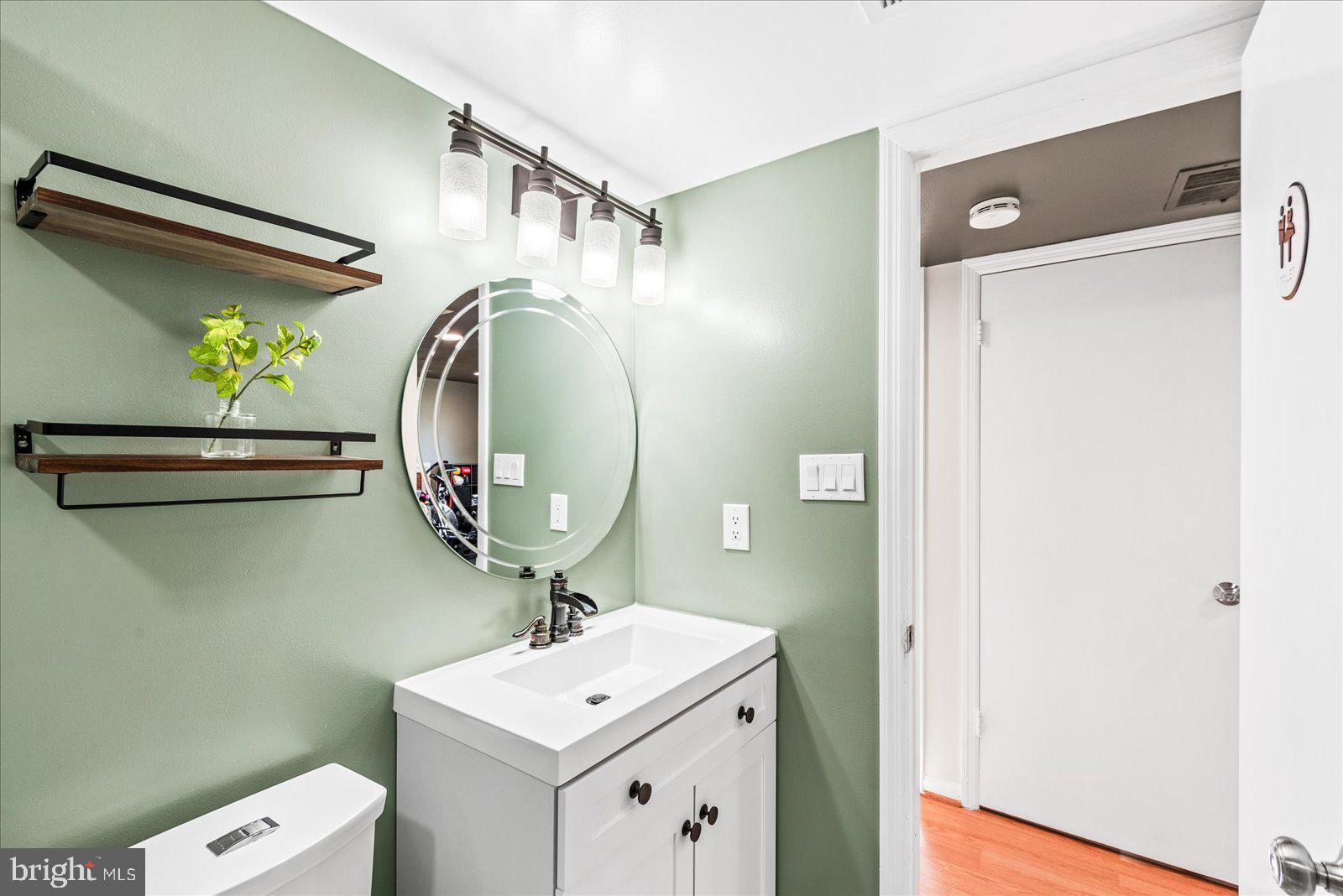 LAKE RIDGE - Residential