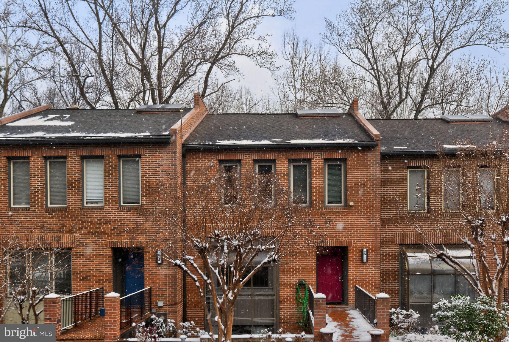 POTOMAC OUTSIDE - Residential Lease