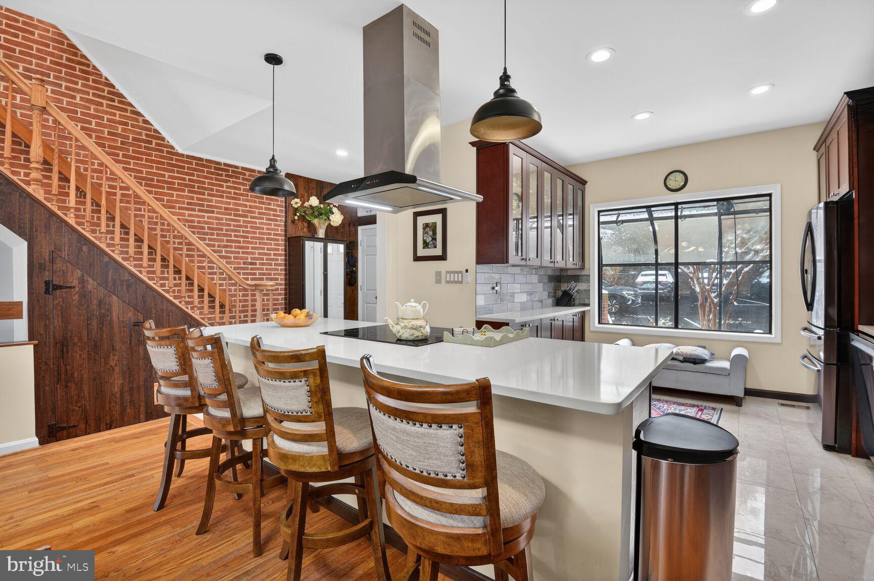 POTOMAC OUTSIDE - Residential Lease