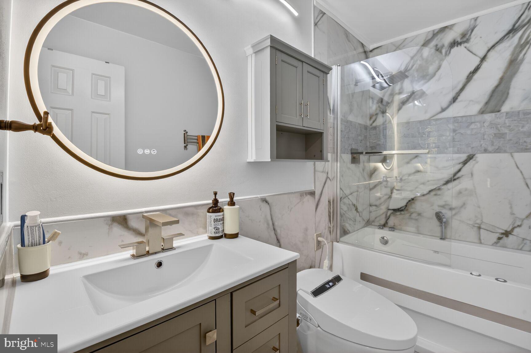 POTOMAC OUTSIDE - Residential Lease