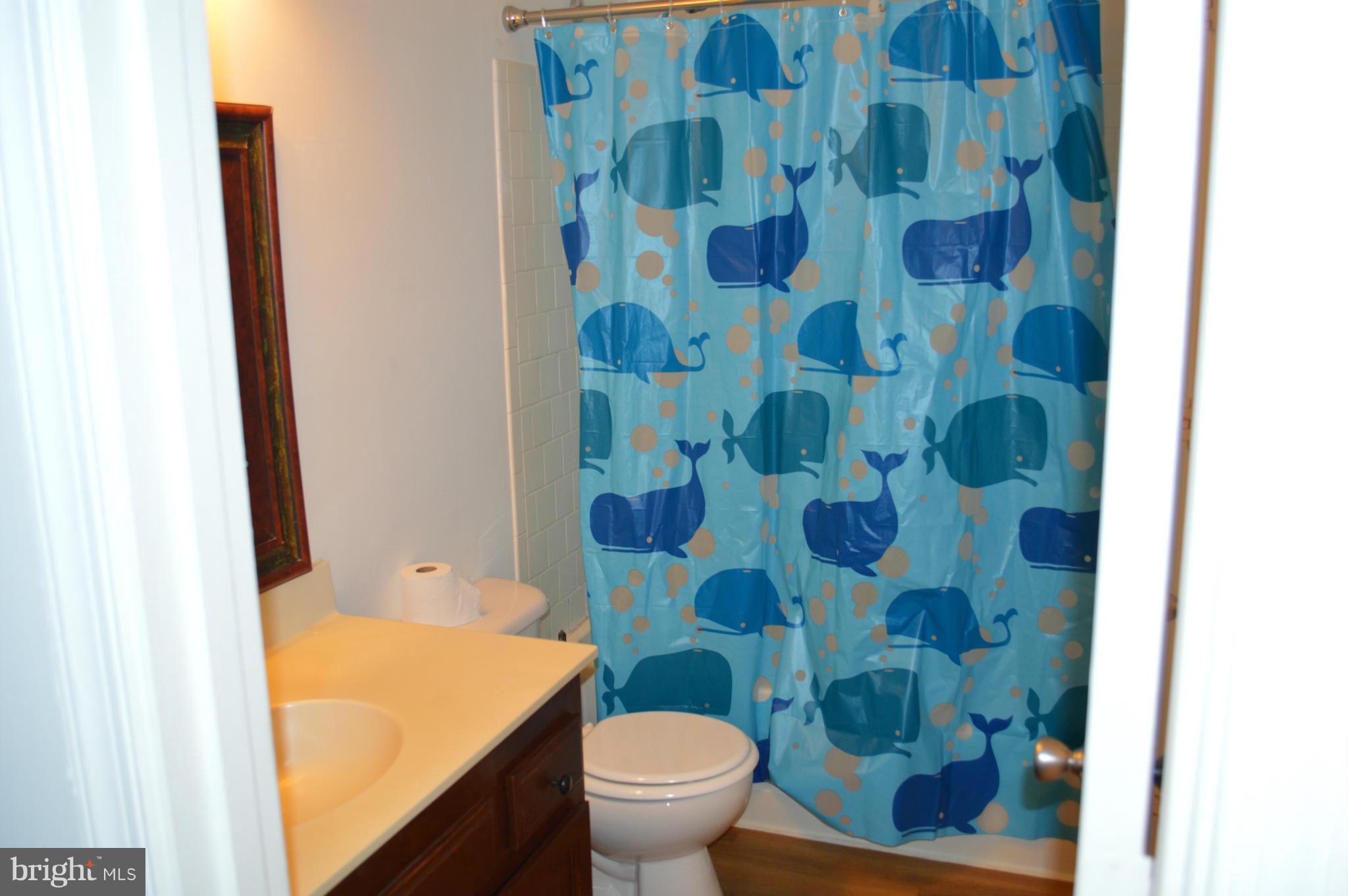 HIGHLAND MEWS - Residential Lease