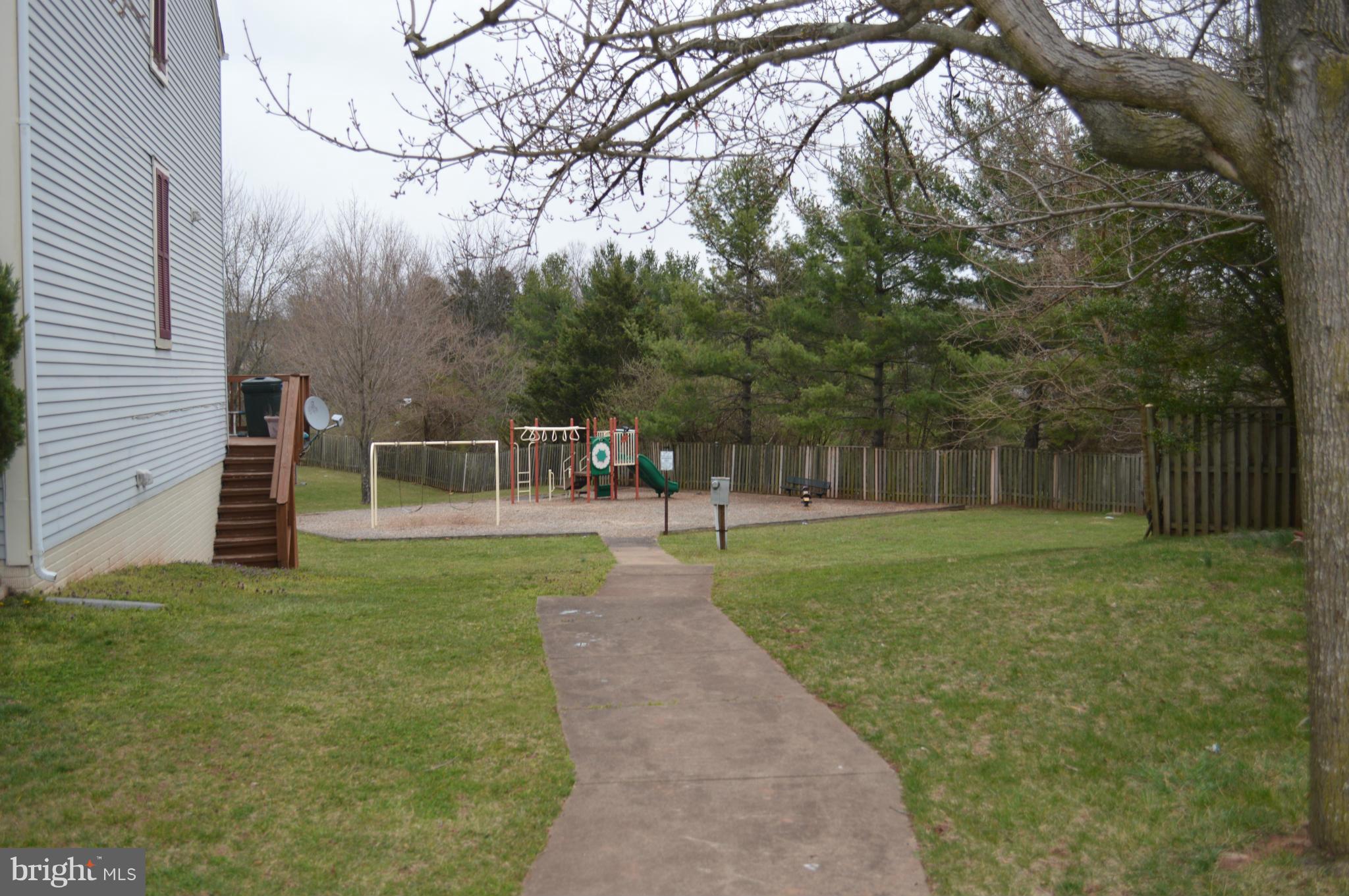 HIGHLAND MEWS - Residential Lease