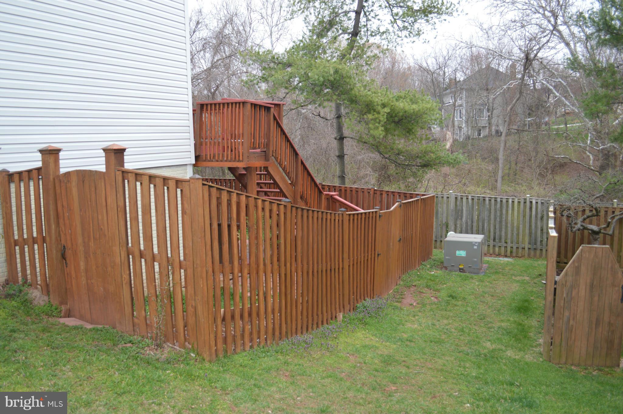 HIGHLAND MEWS - Residential Lease