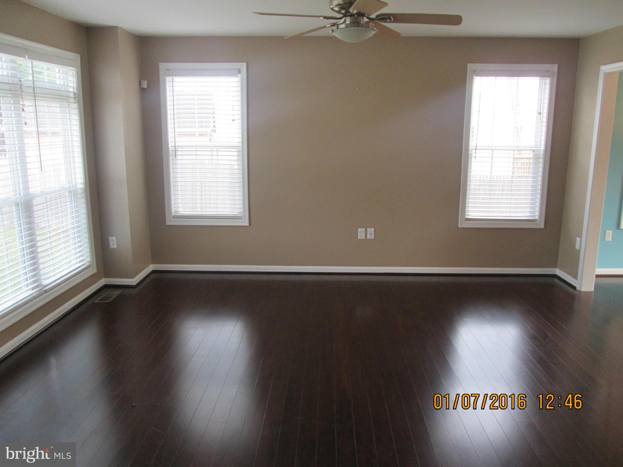 LONG BEACH - Residential