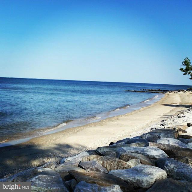 LONG BEACH - Residential