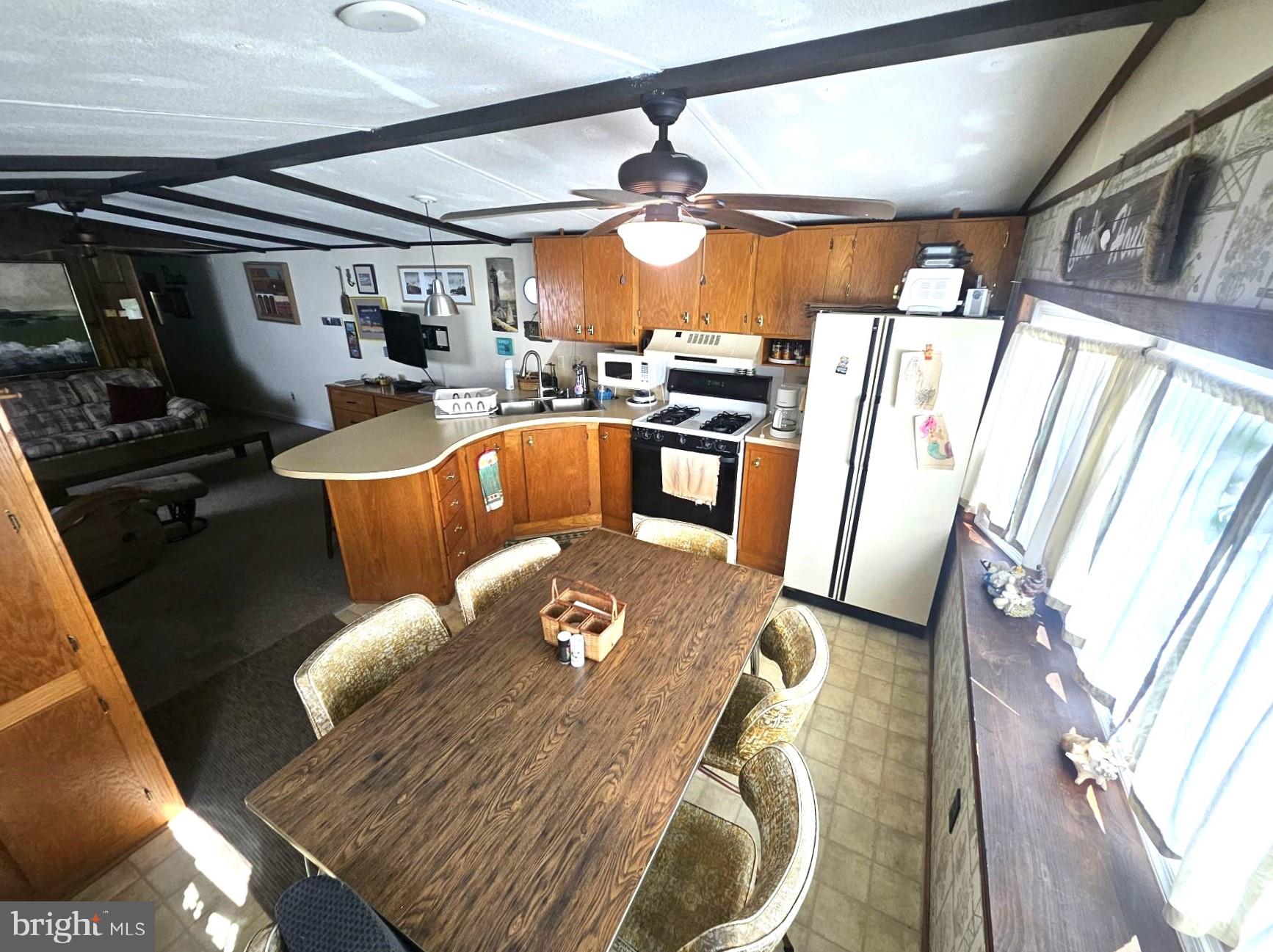 SUNDOWNER MHP - Residential