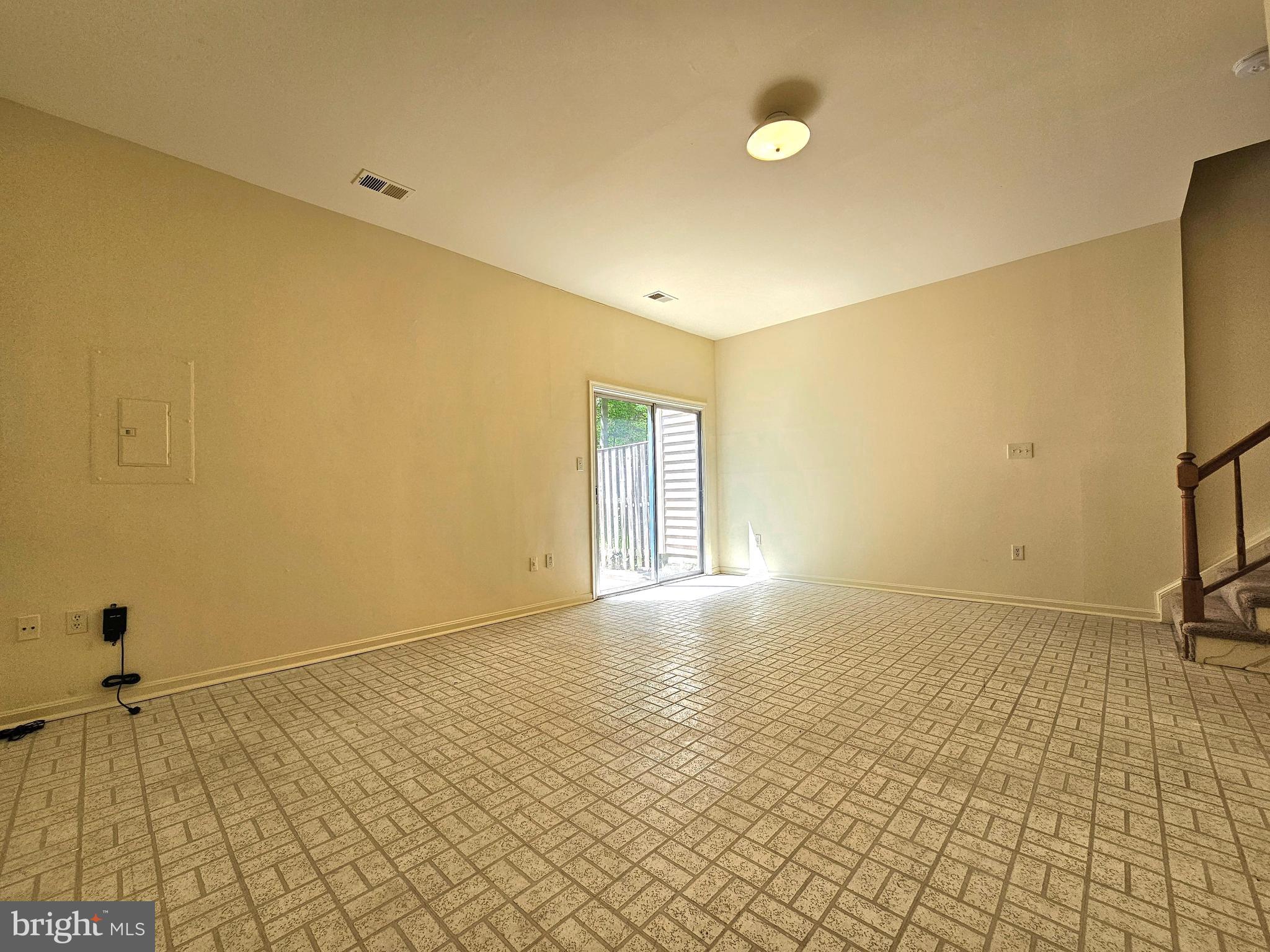 KINGS PARK WEST - Residential Lease