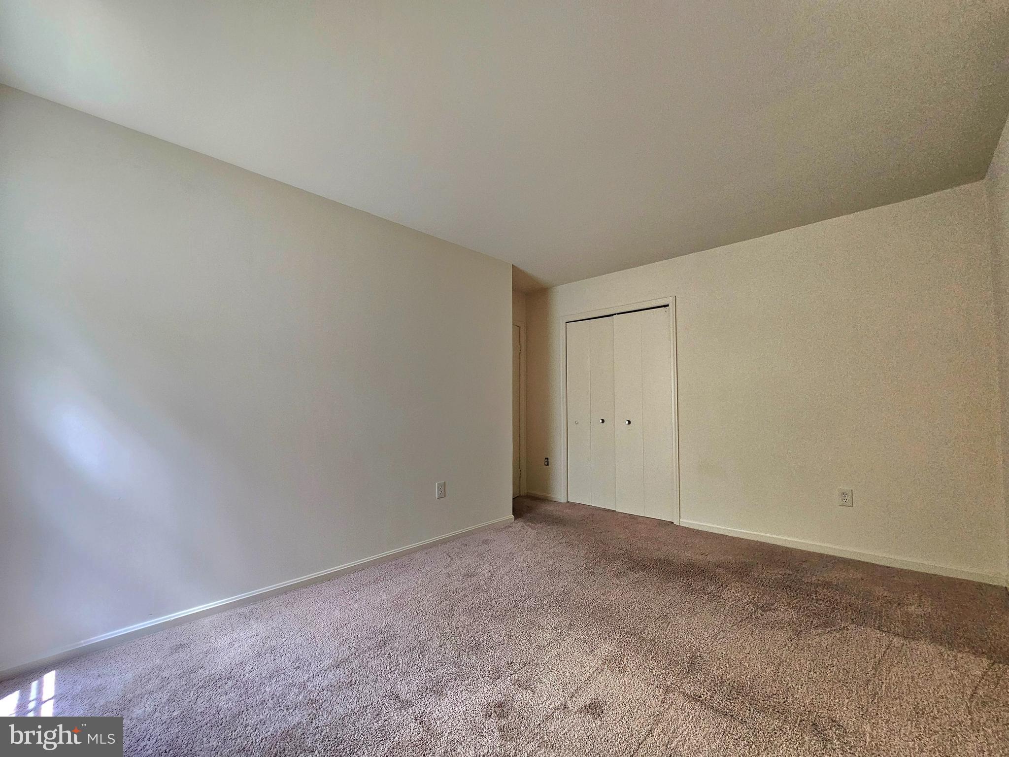 KINGS PARK WEST - Residential Lease