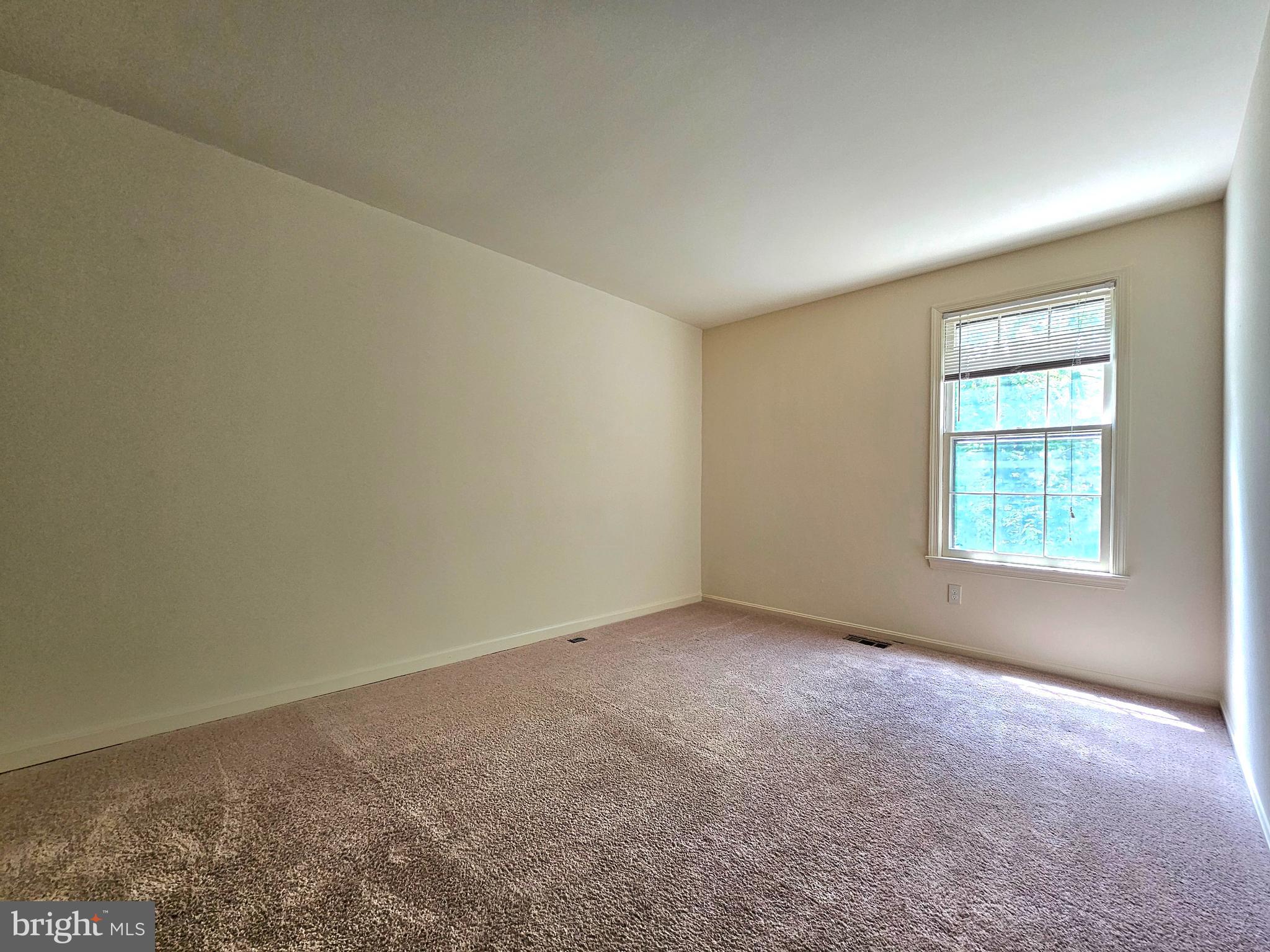 KINGS PARK WEST - Residential Lease