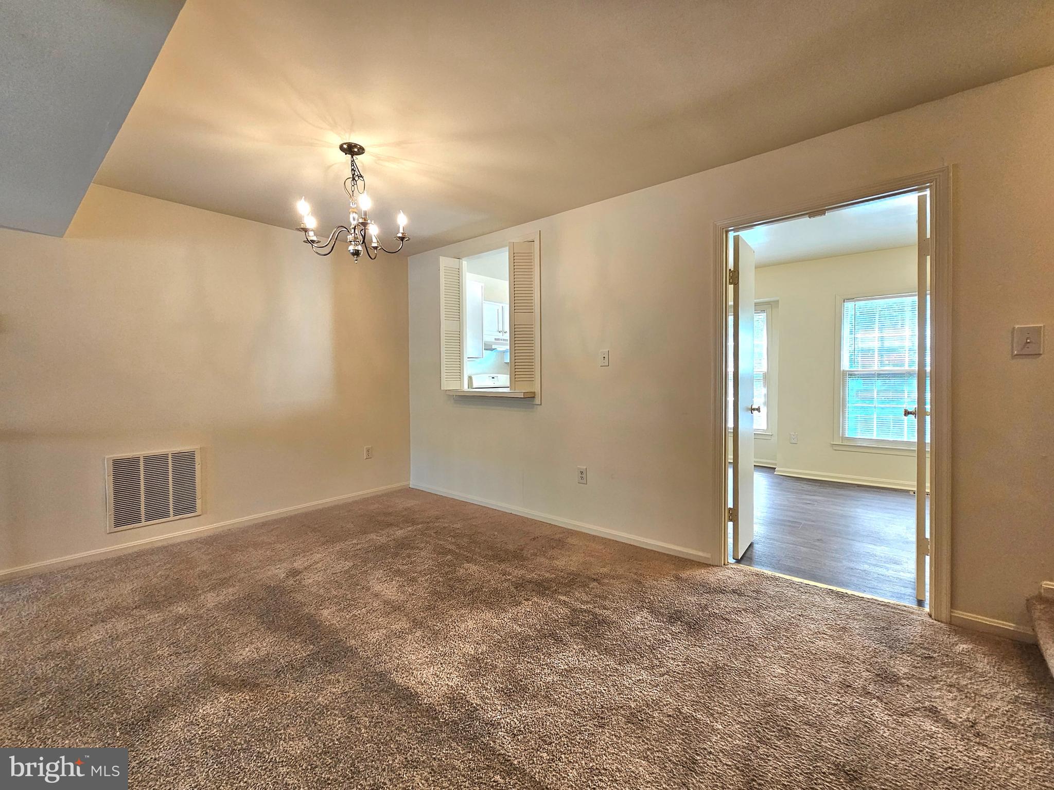 KINGS PARK WEST - Residential Lease