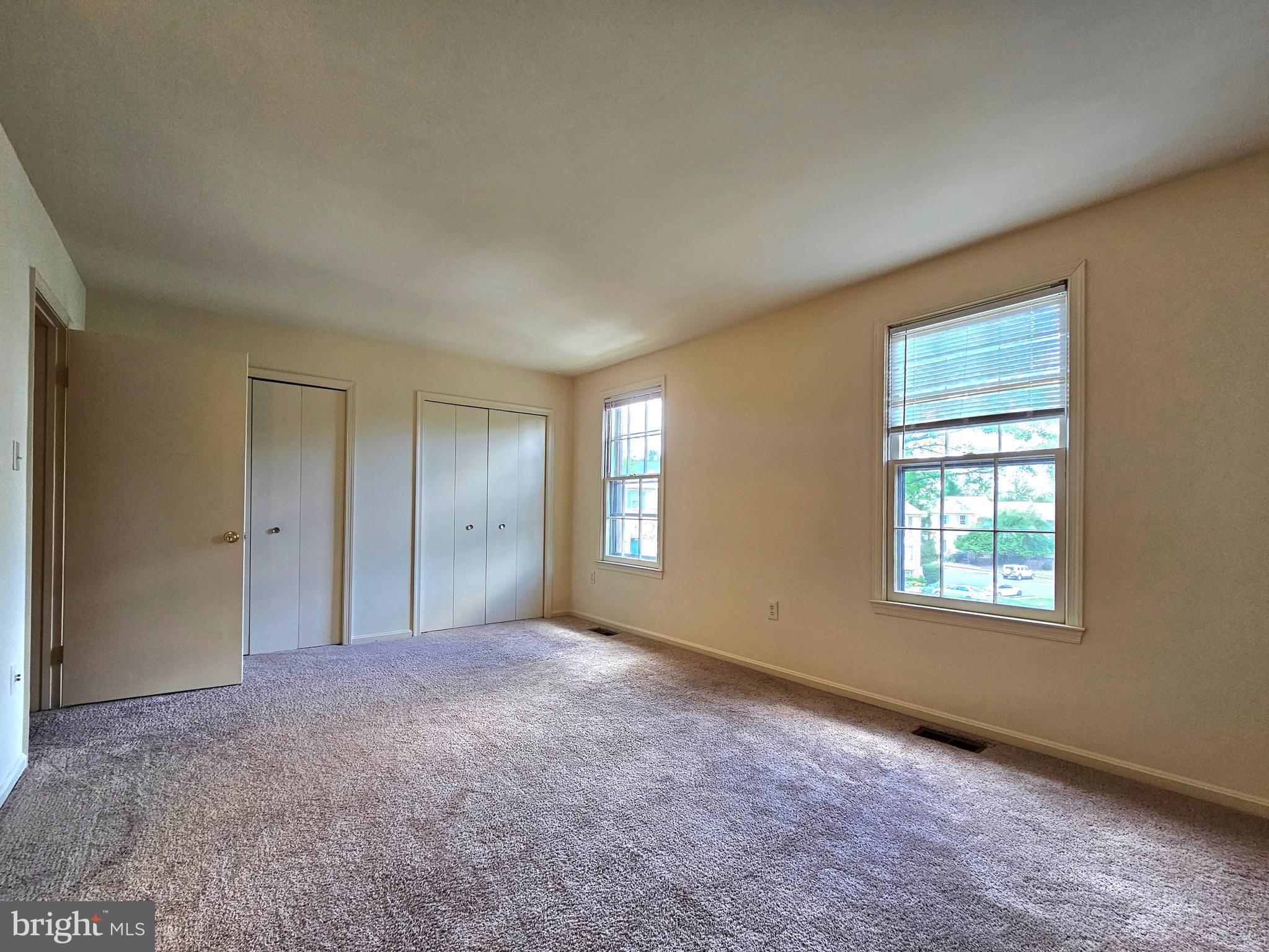 KINGS PARK WEST - Residential Lease