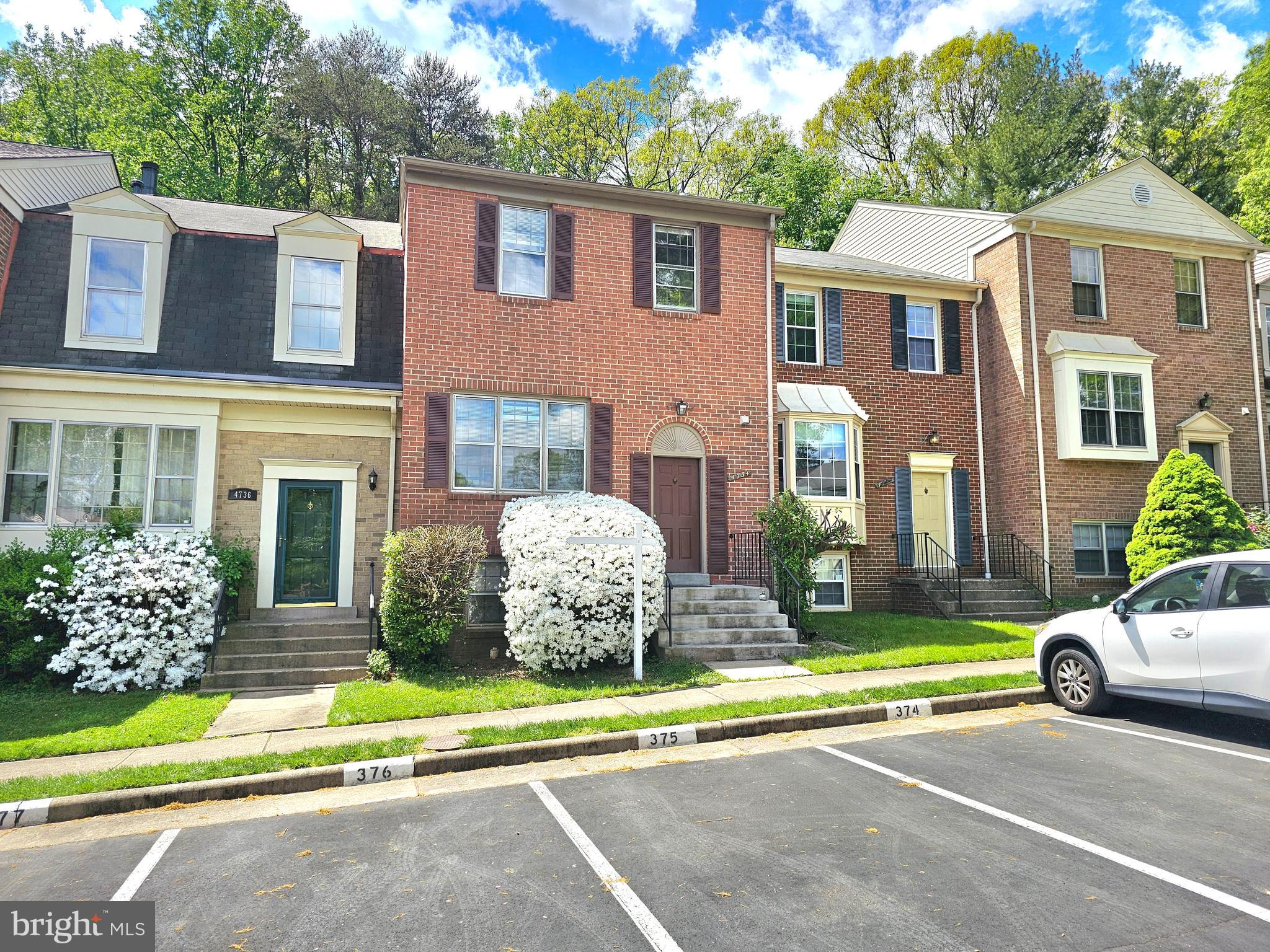 KINGS PARK WEST - Residential Lease