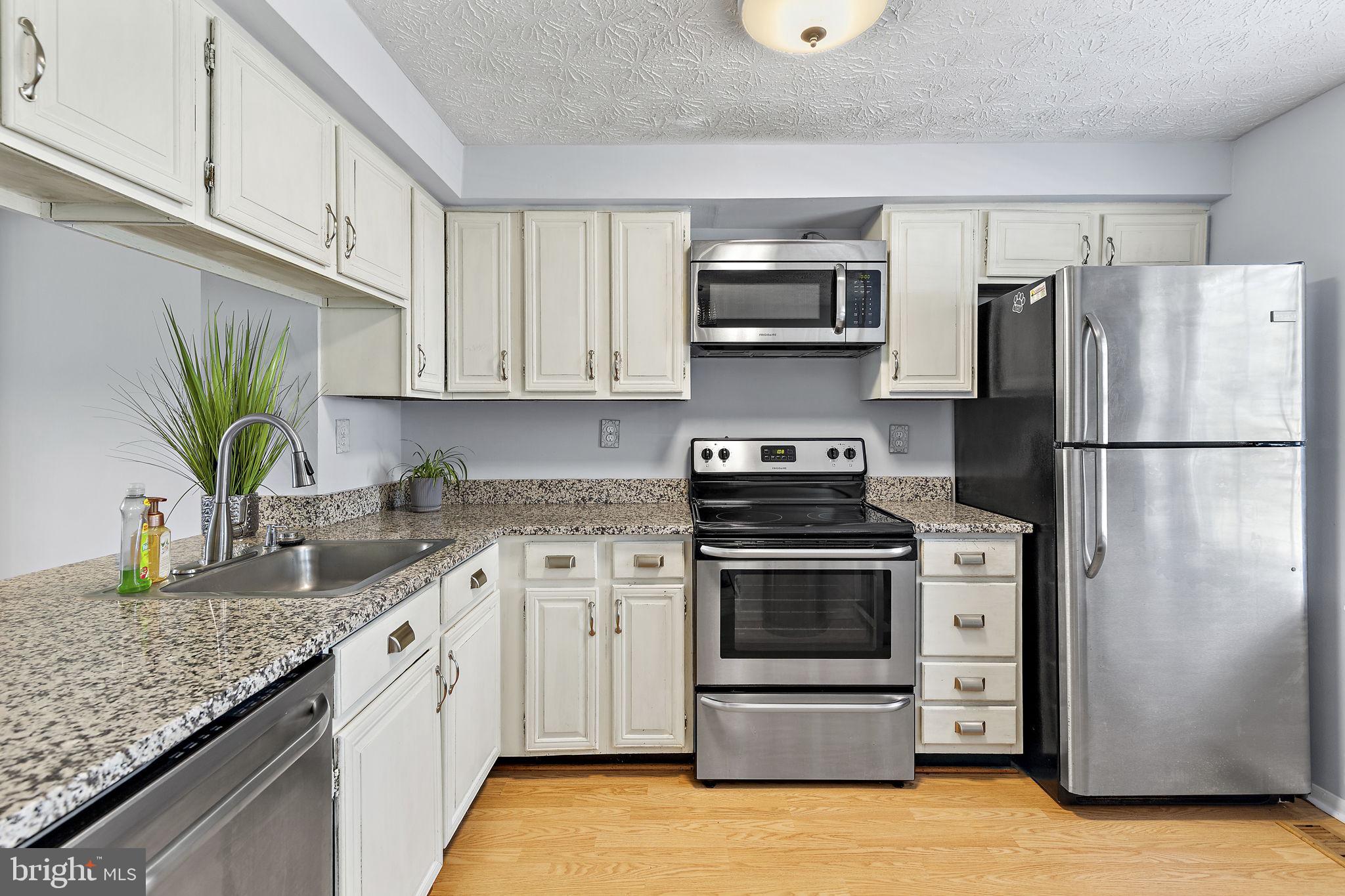 3 STILLWOOD CIRCLE