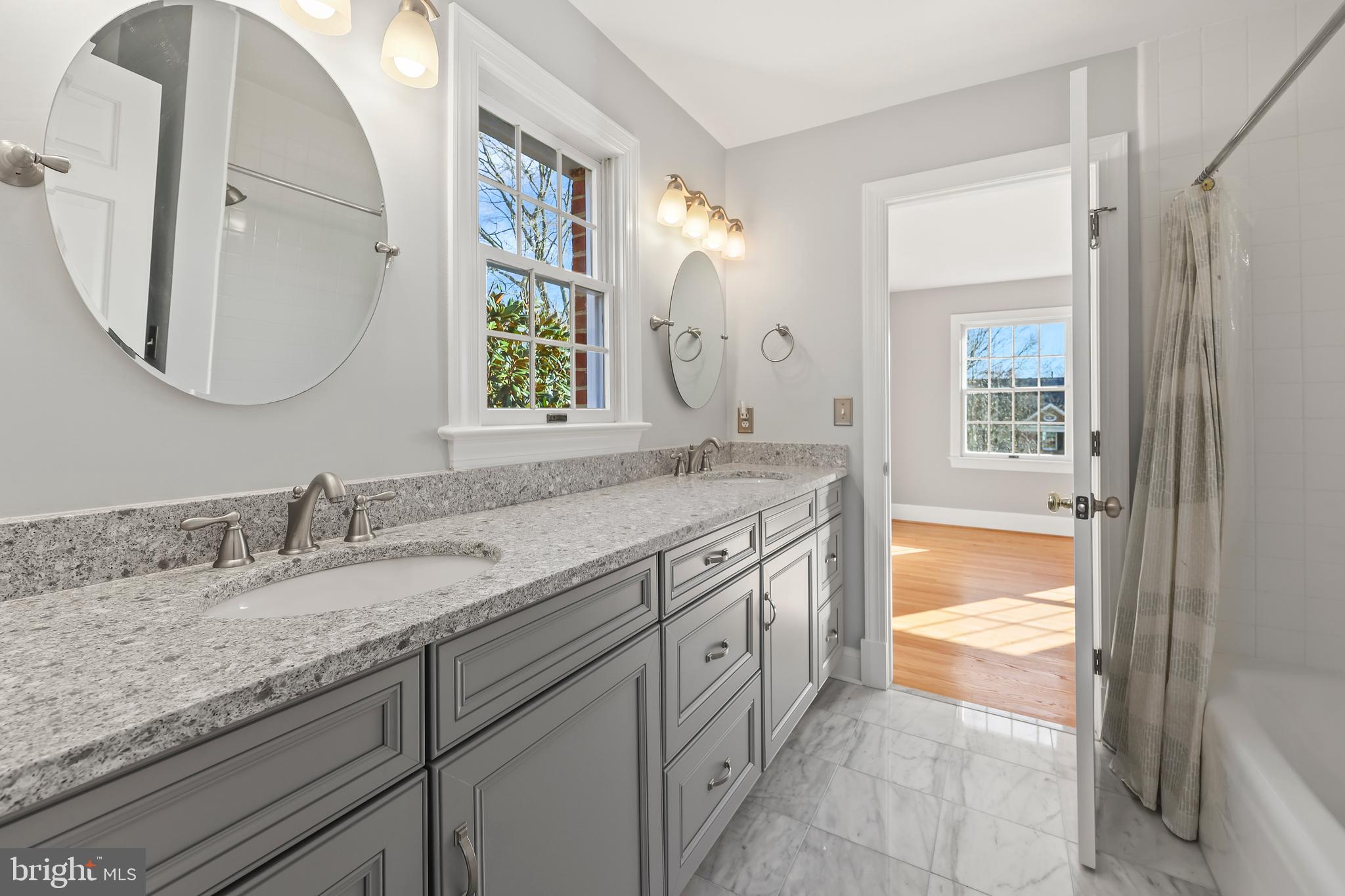 OXFORD - Residential