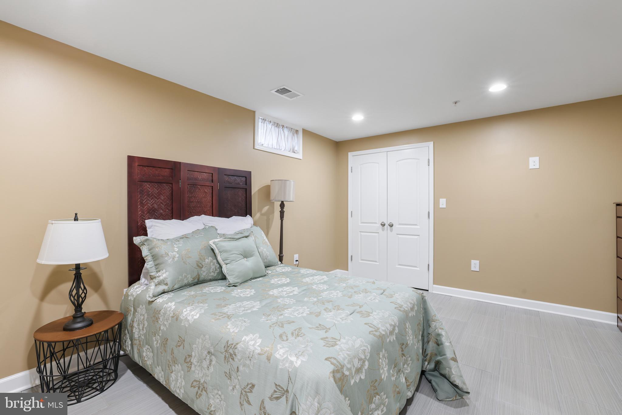 GLENDALE FOREST-PLAT FOU - Residential