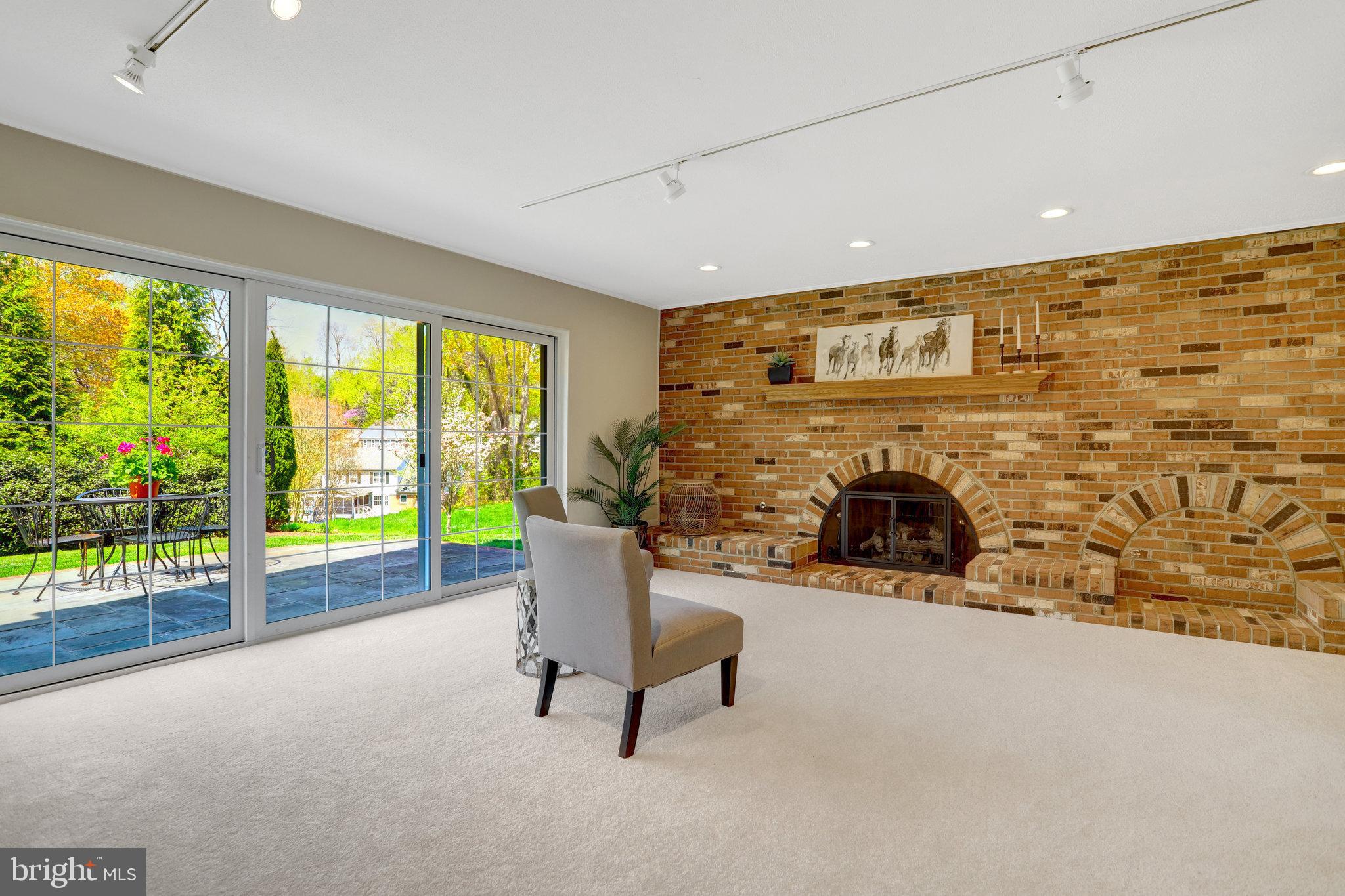 CHAPEL HILL - Residential