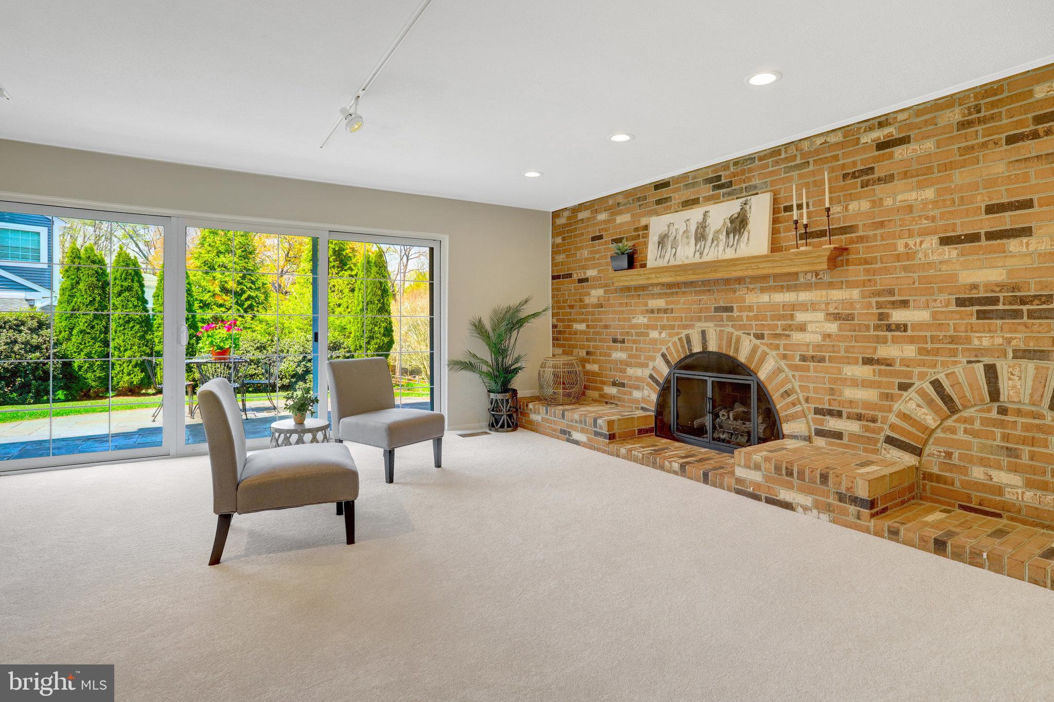 CHAPEL HILL - Residential