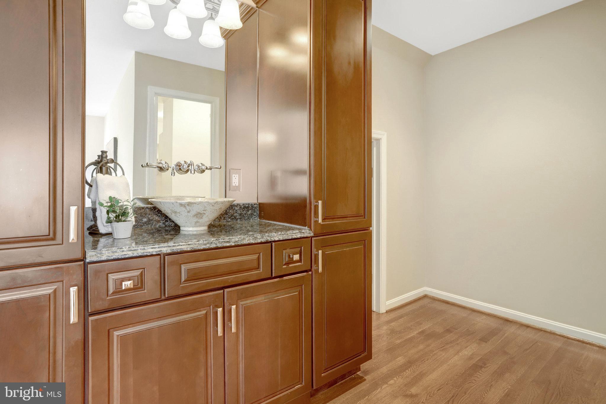 CHAPEL HILL - Residential