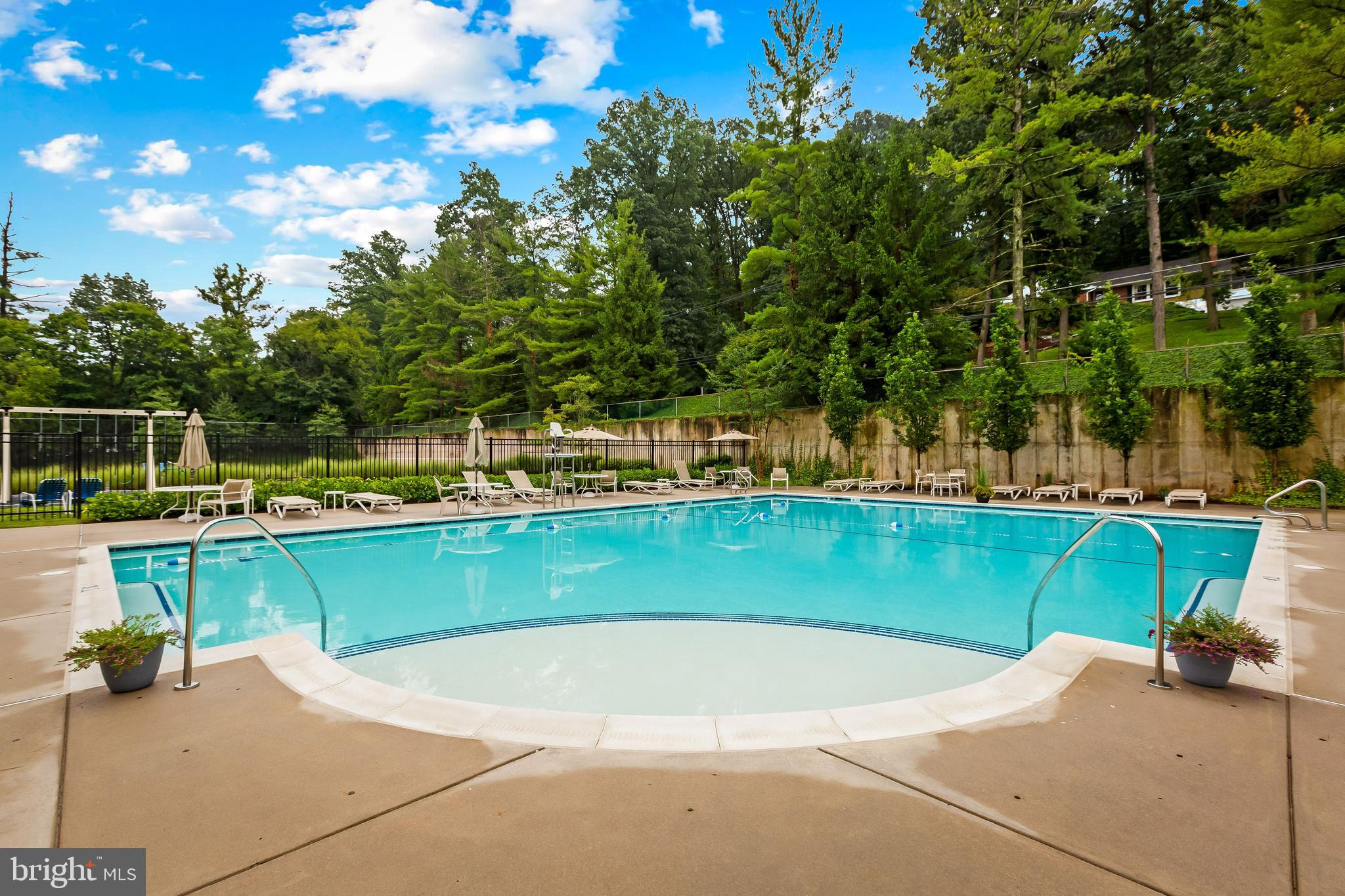 RUXTON CROSSING - Residential