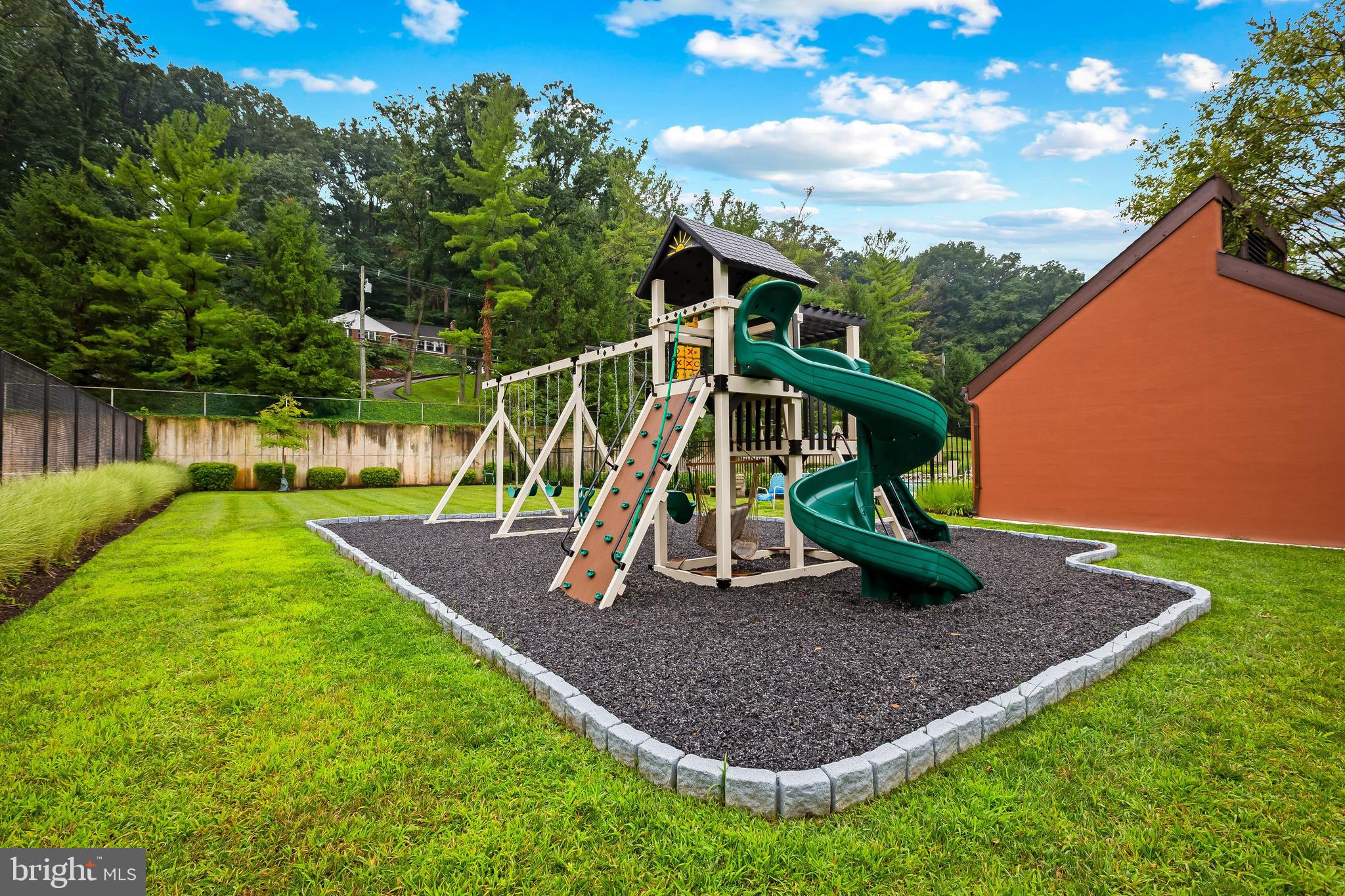 RUXTON CROSSING - Residential