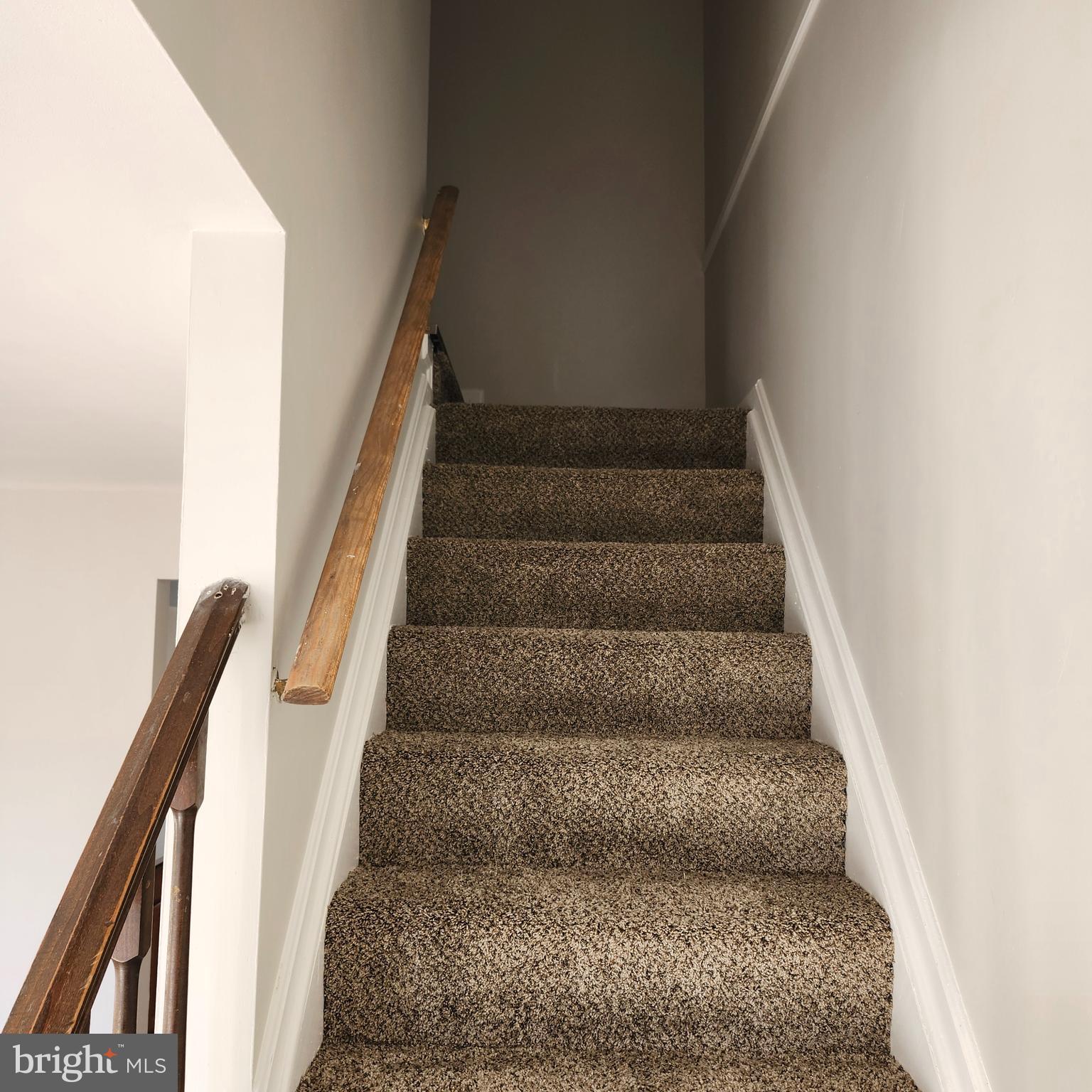 CARROLL PARK MANOR - Residential Lease