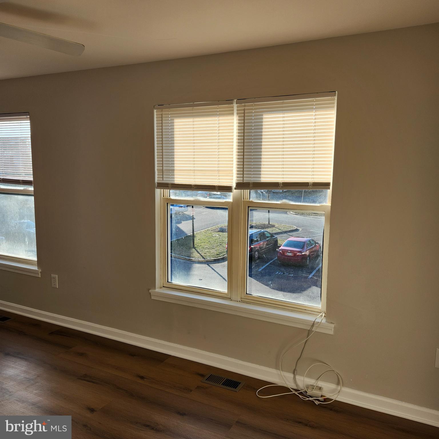 CARROLL PARK MANOR - Residential Lease