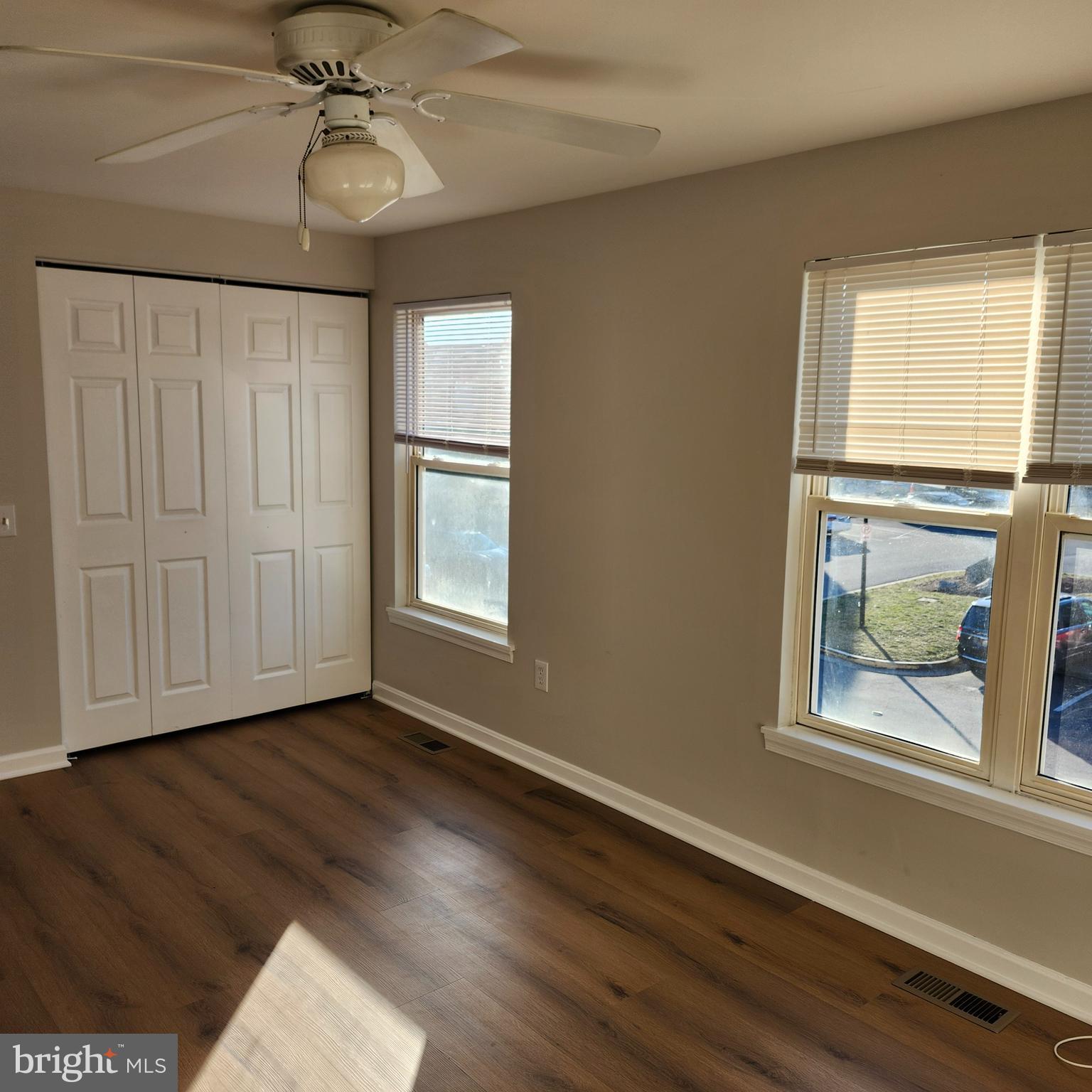 CARROLL PARK MANOR - Residential Lease