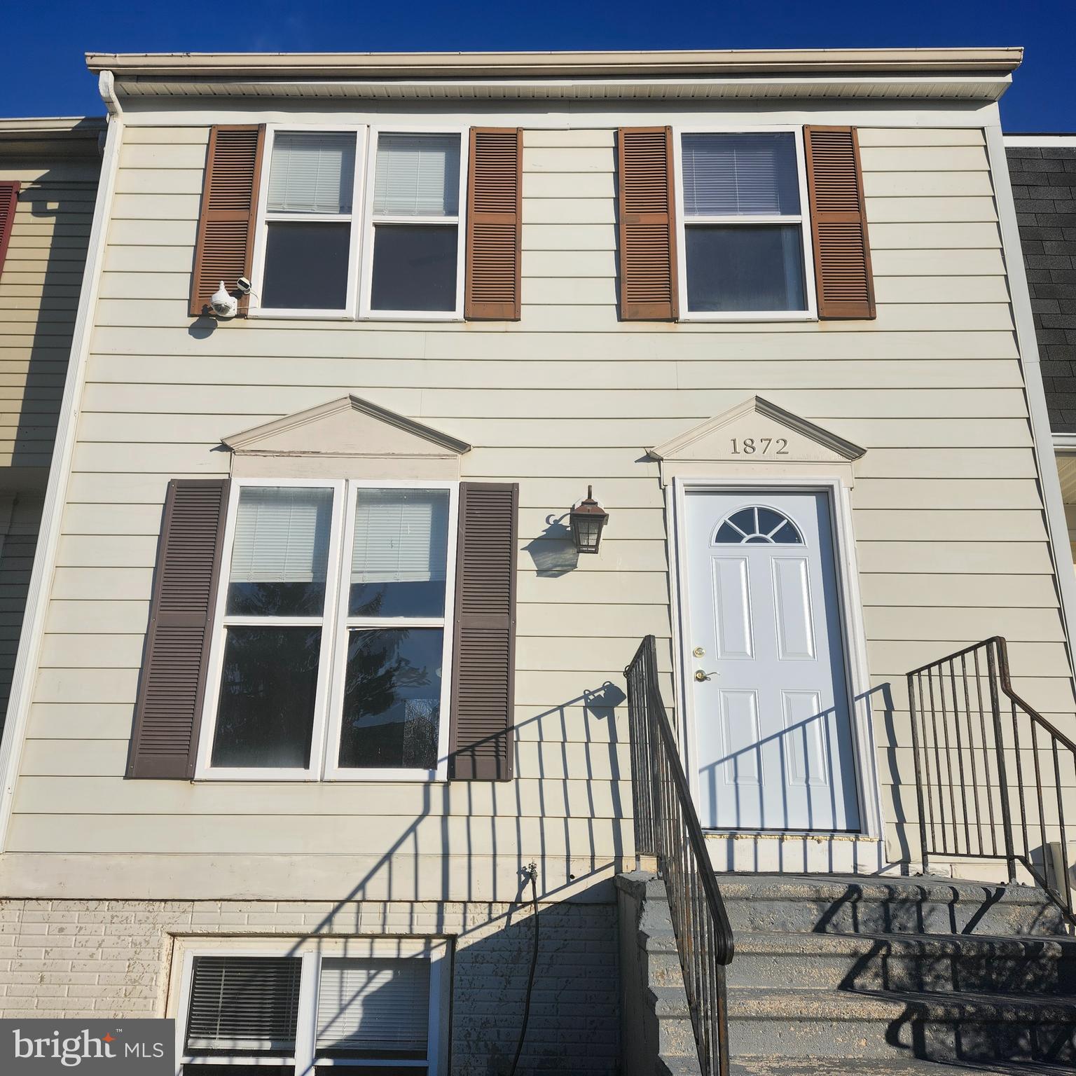 CARROLL PARK MANOR - Residential Lease