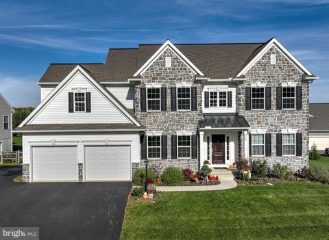 Photo of 325 Deerfield Drive, East Earl, PA 17519 (MLS # PALA2048574)