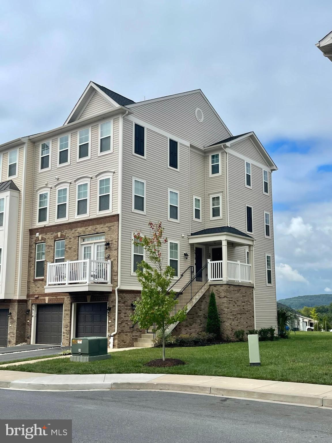 JEFFERSON PLACE - Residential