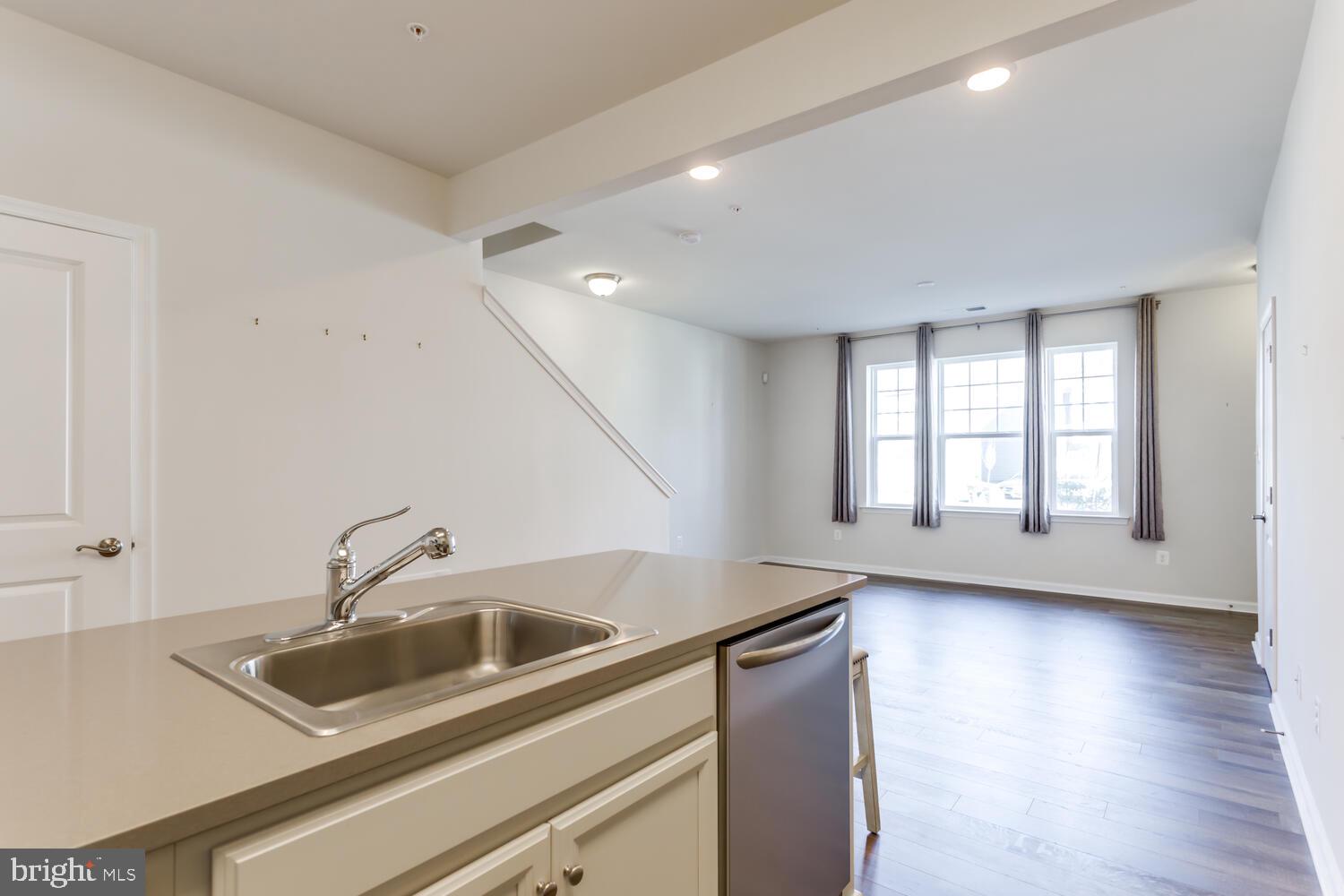 PARKSIDE AT WESTPHALIA - Residential